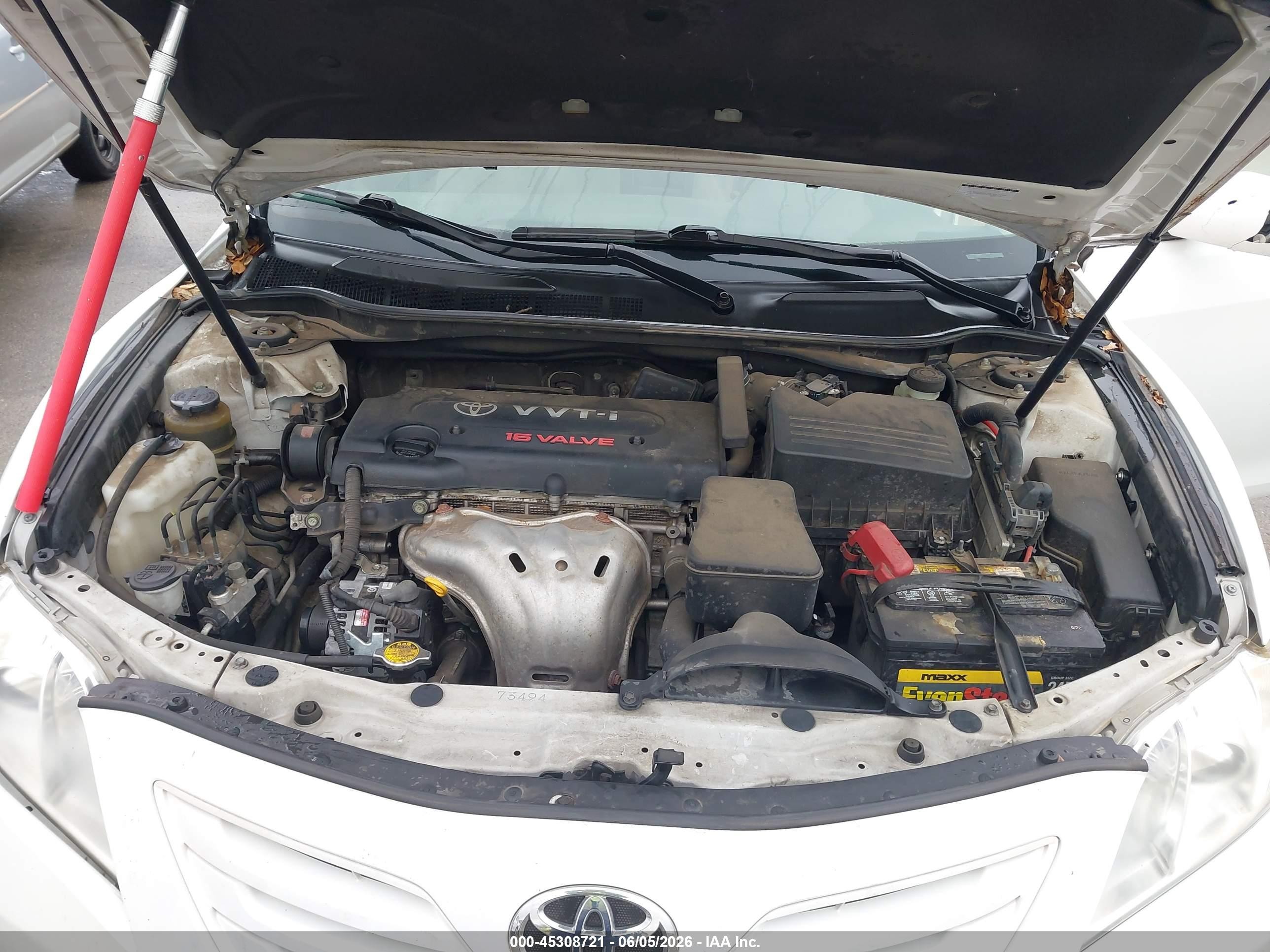 2007 Toyota Camry Le White vin: JTNBE46K973086780