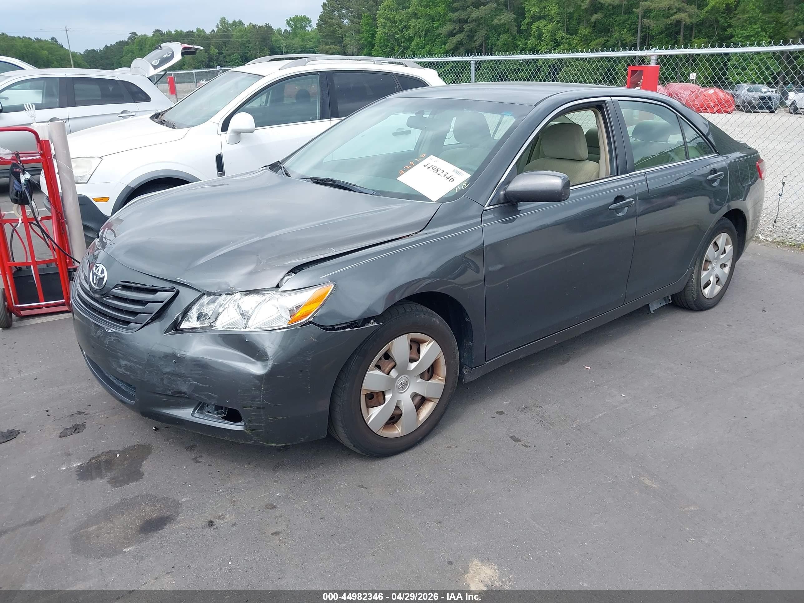 2007 Toyota Camry Le Green vin: JTNBE46K973123651