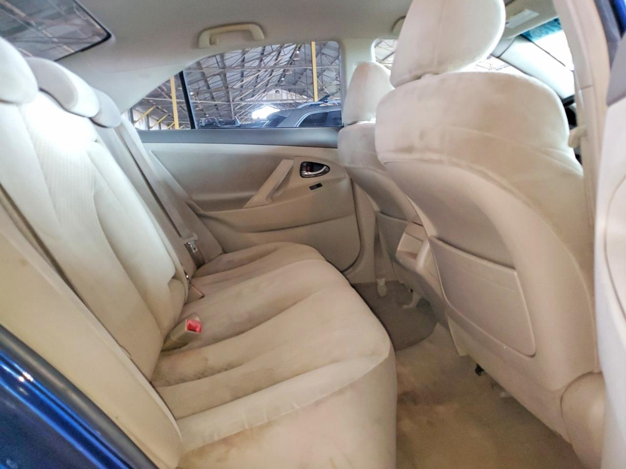 2007 Toyota Camry Le Синий vin: JTNBE46KX73017922