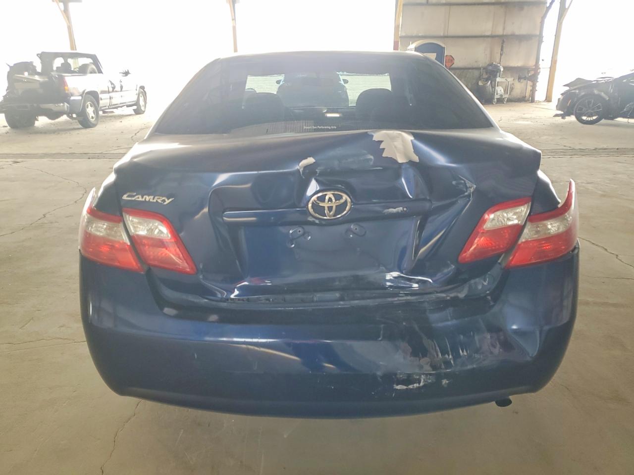 2007 Toyota Camry Le Синий vin: JTNBE46KX73017922
