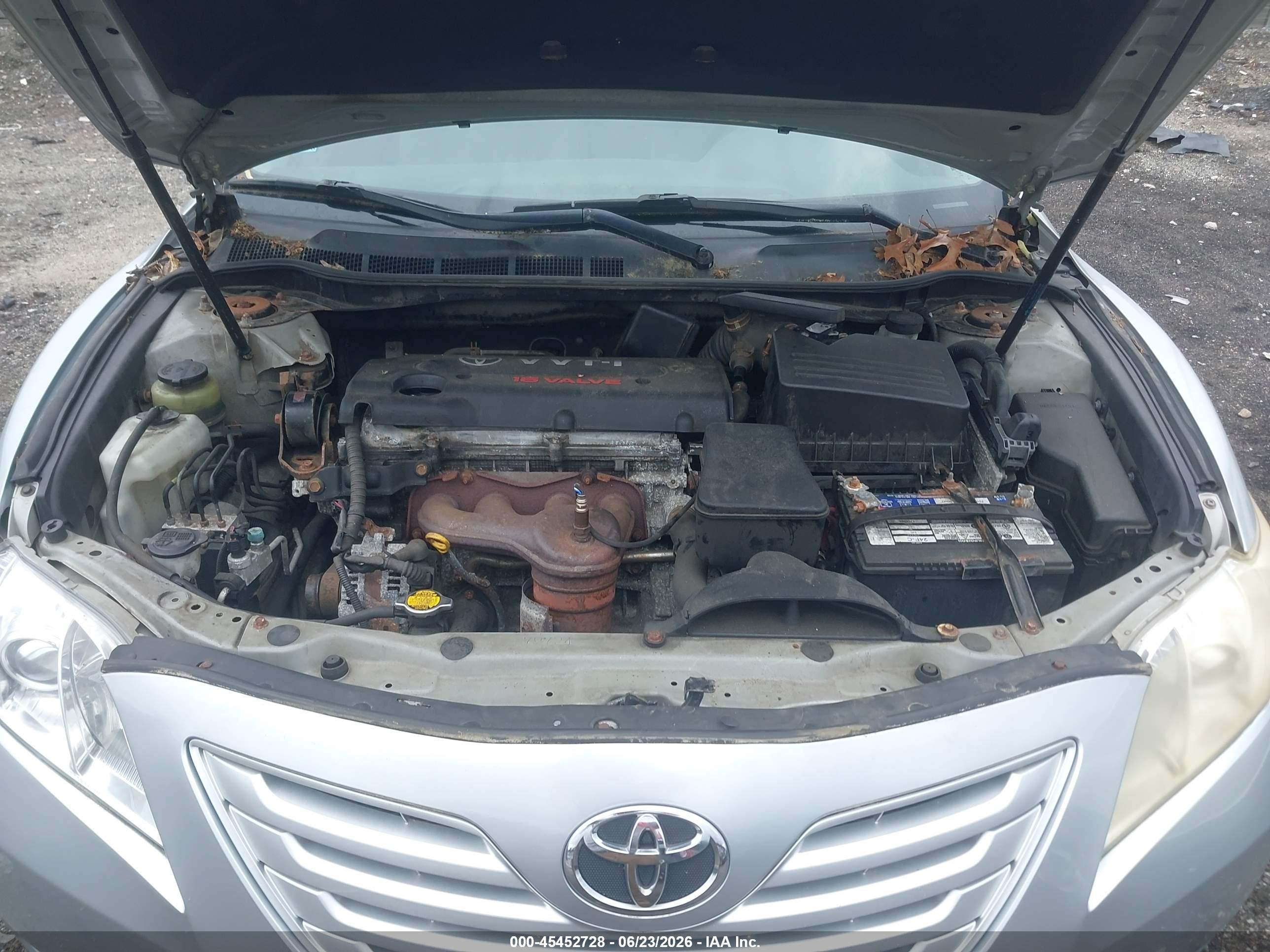 2007 Toyota Camry Le Silver vin: JTNBE46KX73039385