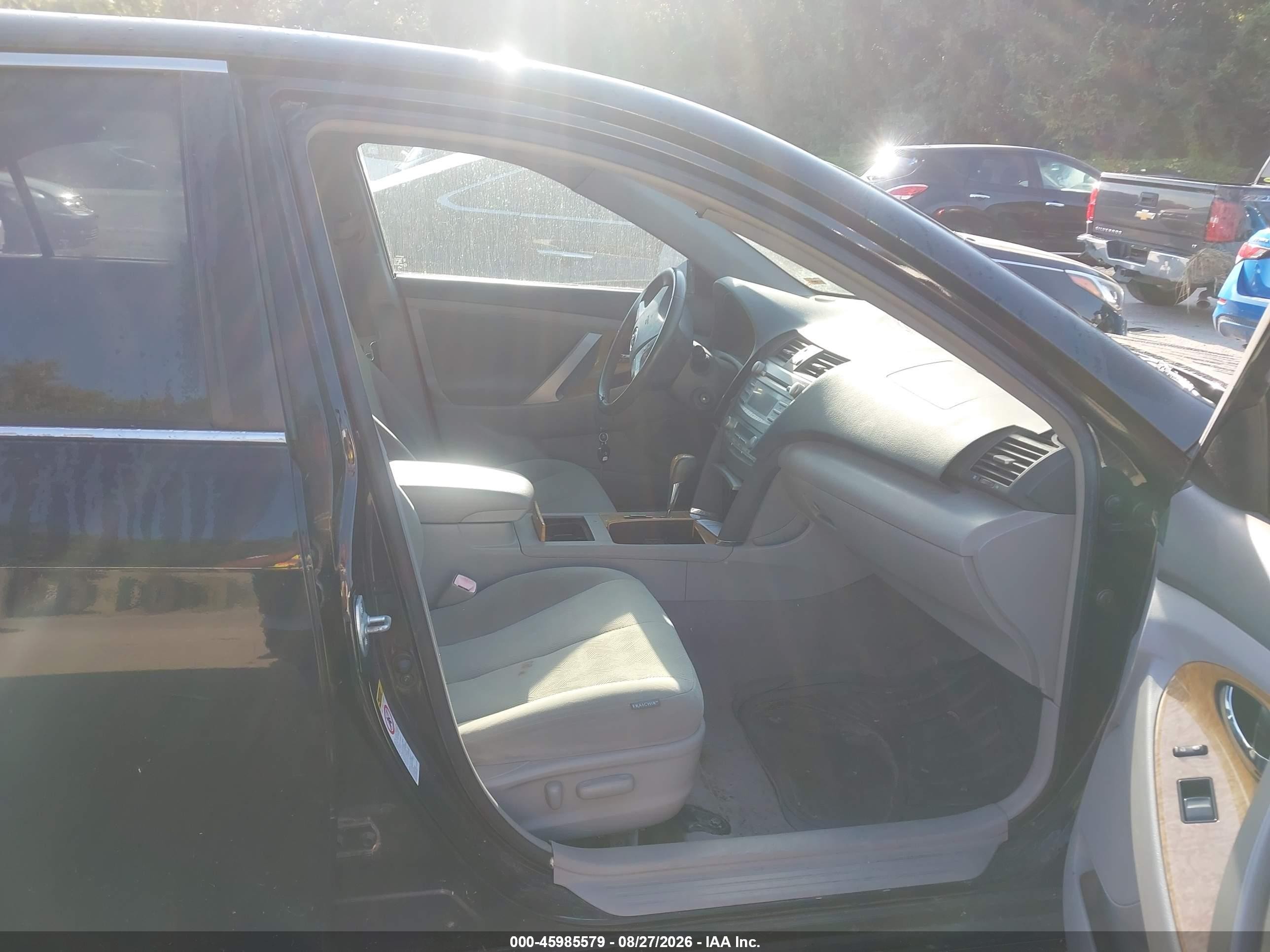 2007 Toyota Camry Xle Черный vin: JTNBE46KX73077327