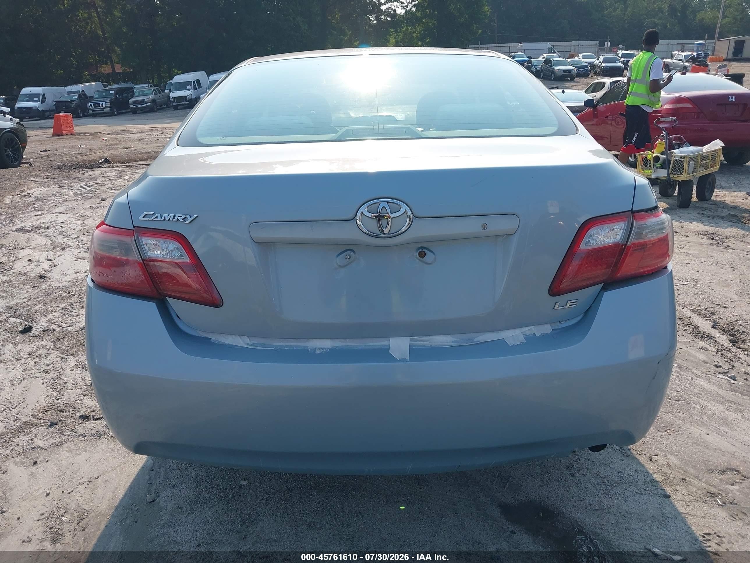2007 Toyota Camry Le Light Blue vin: JTNBE46KX73080213
