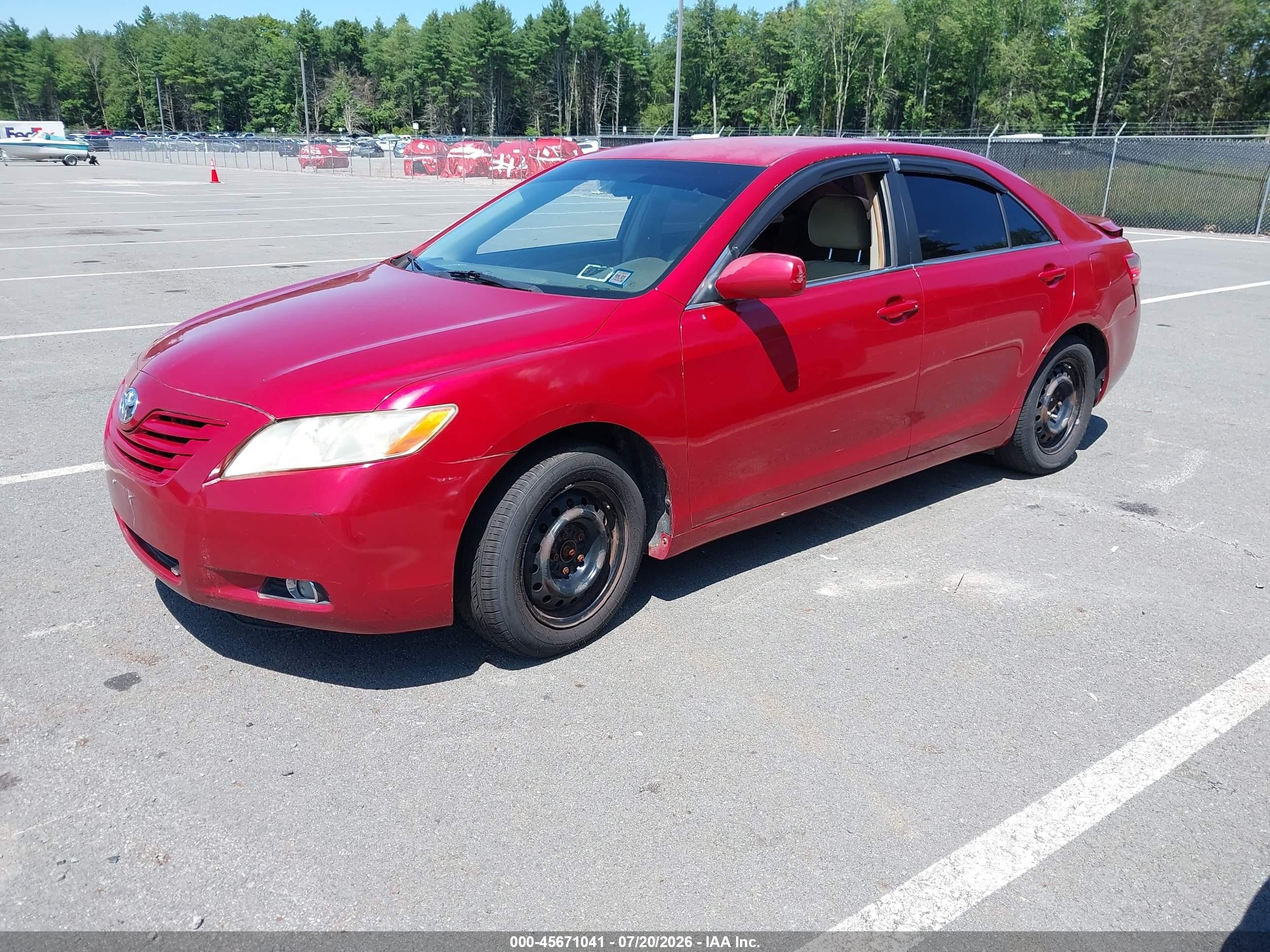 2007 Toyota Camry Le Red vin: JTNBE46KX73106499
