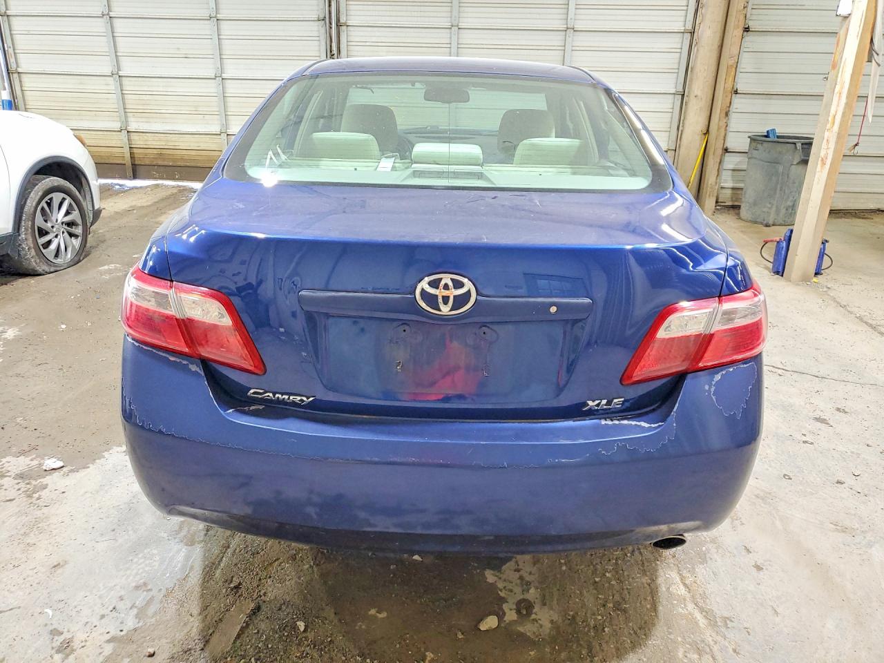 2007 Toyota Camry Xle Blue vin: JTNBE46KX73107099