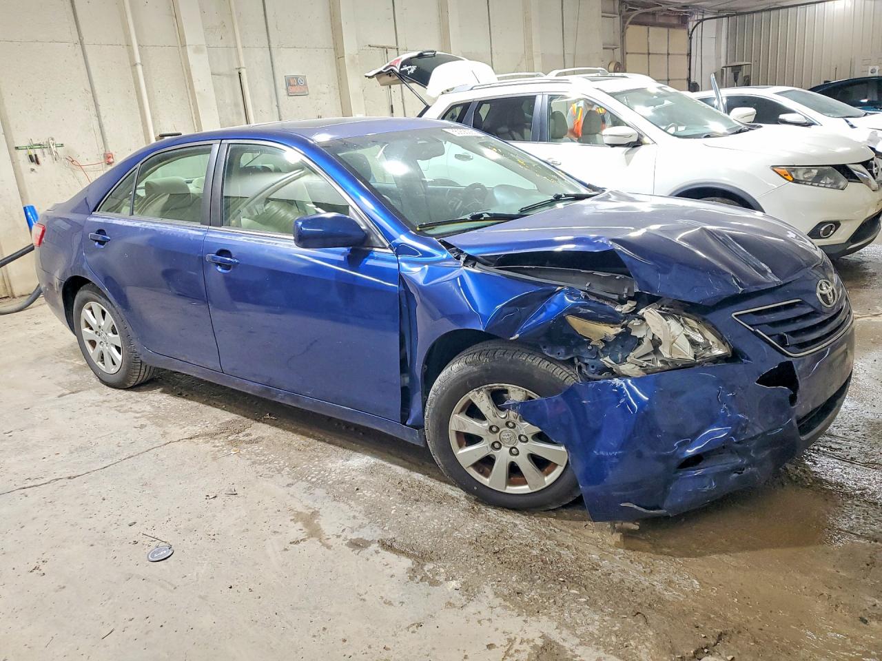 2007 Toyota Camry Xle Blue vin: JTNBE46KX73107099