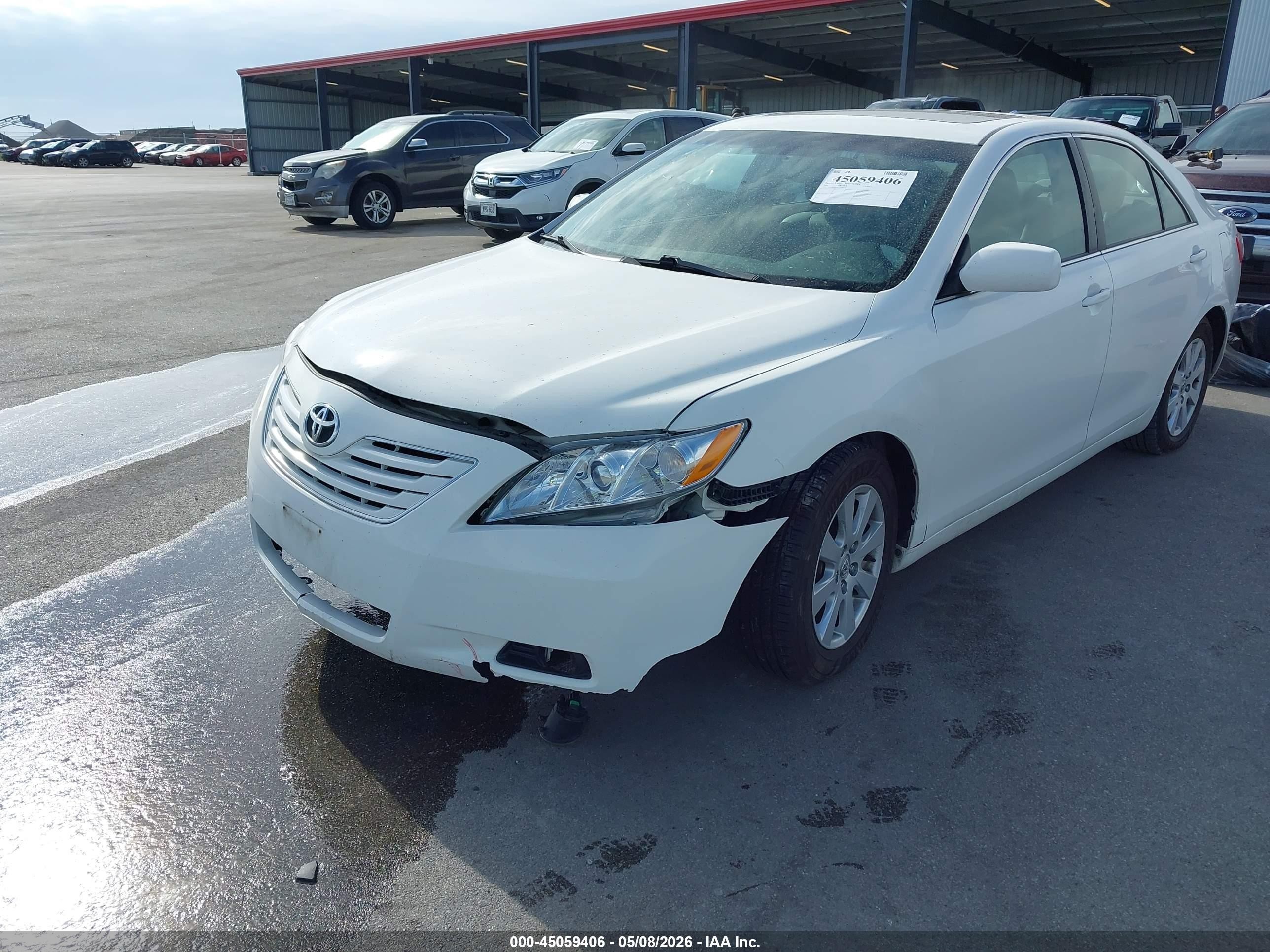 2007 Toyota Camry Xle White vin: JTNBE46KX73120967