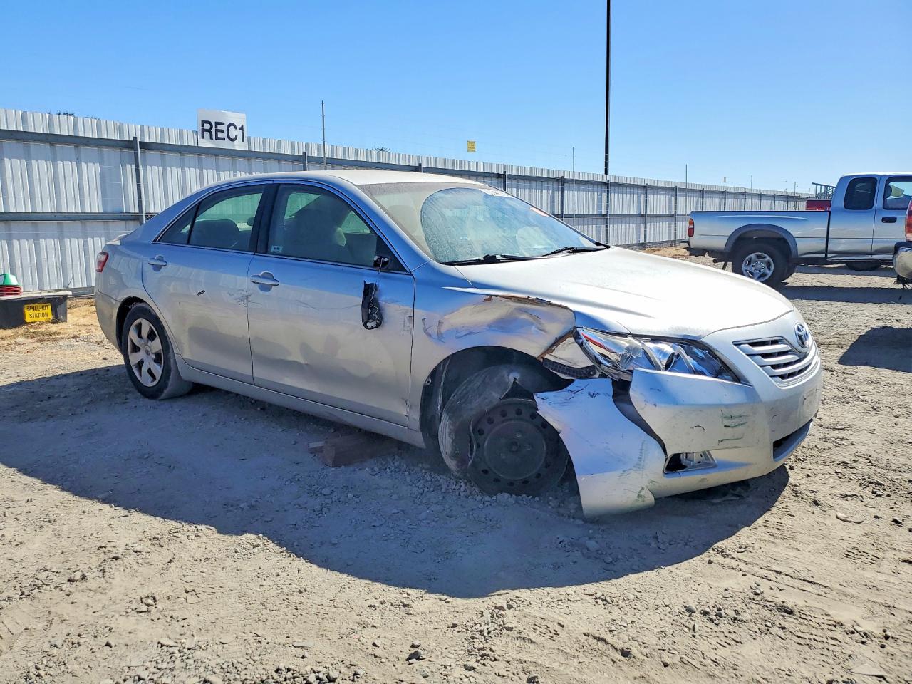 2007 Toyota Camry Le Silver vin: JTNBE46KX73126106