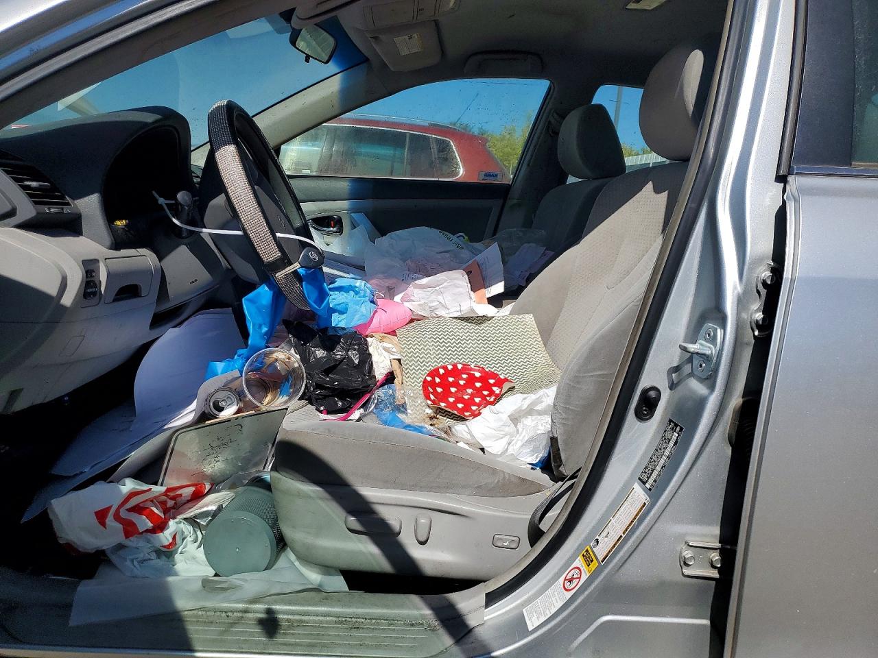 2007 Toyota Camry Le Silver vin: JTNBE46KX73126106