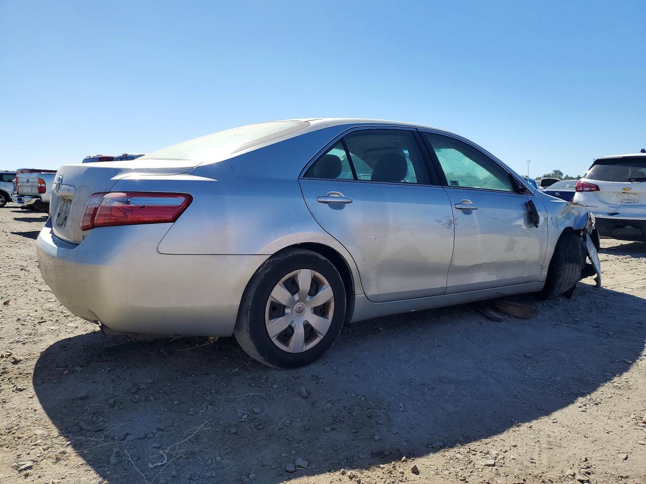 2007 Toyota Camry Le Silver vin: JTNBE46KX73126106
