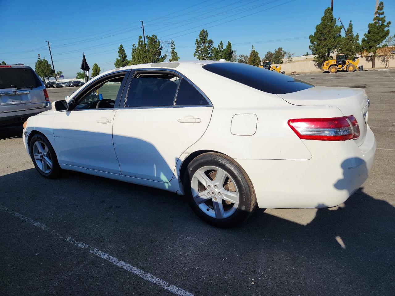 2010 Toyota Camry Le White vin: JTNBF3EK4A3000646