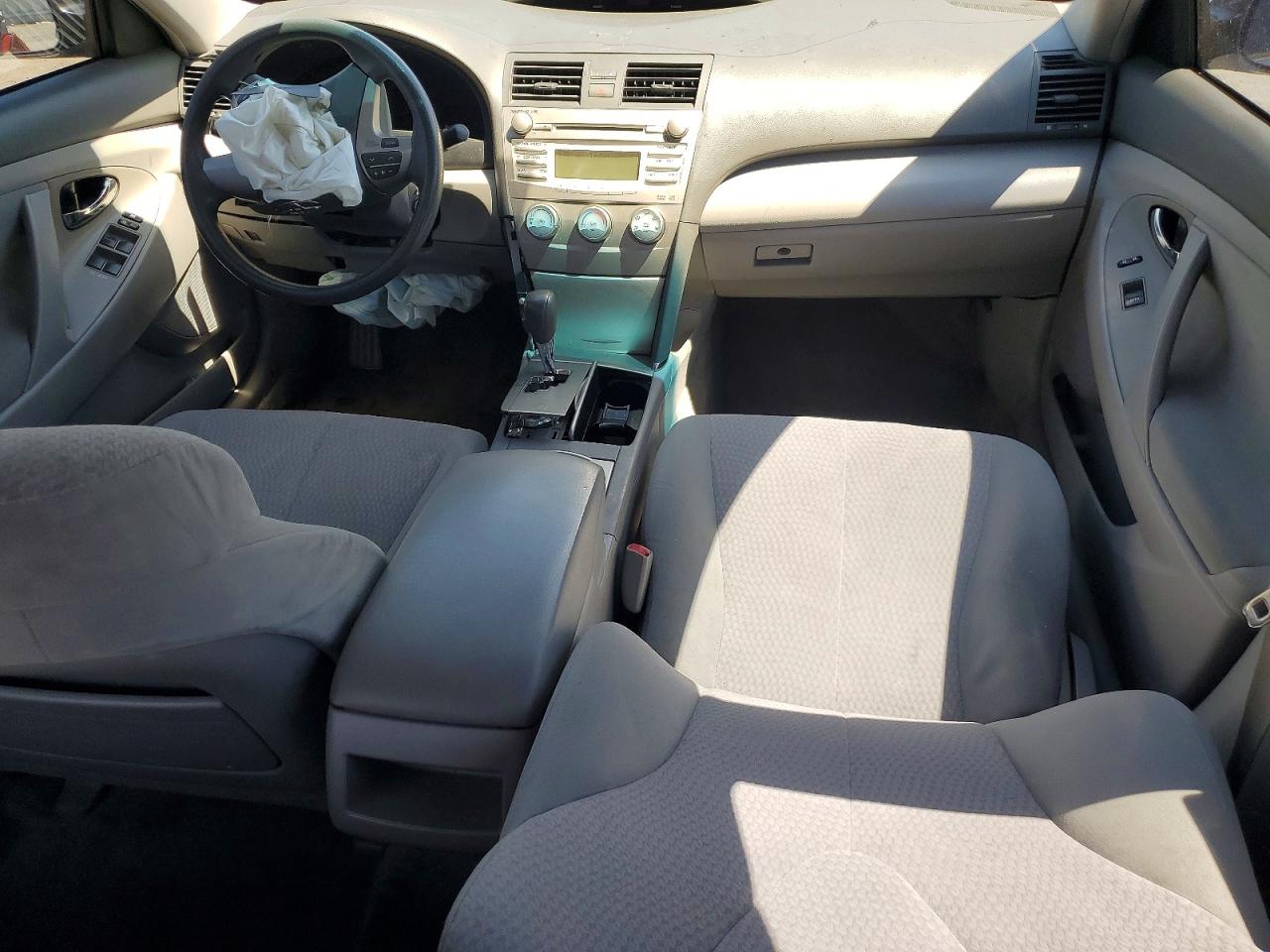 2011 Toyota Camry Le Gray vin: JTNBF3EK4B3006027