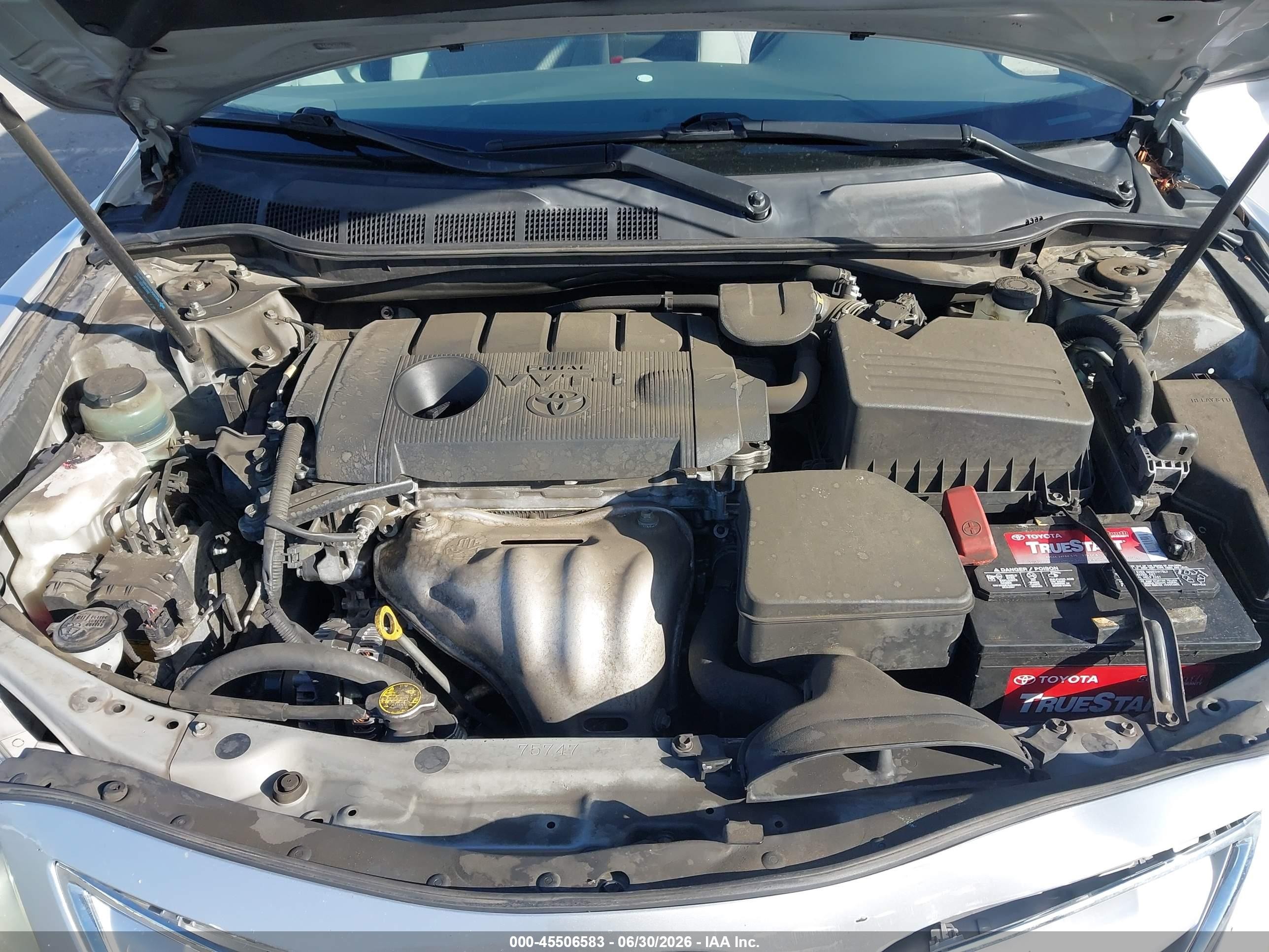 2011 Toyota Camry Le Silver vin: JTNBF3EK8B3005947