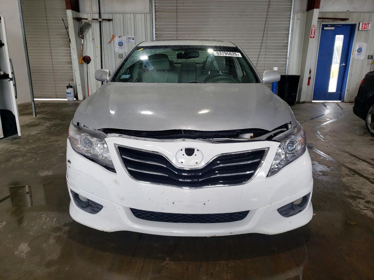 2010 Toyota Camry Xle V6 Silver vin: JTNBK3EK0A3048866