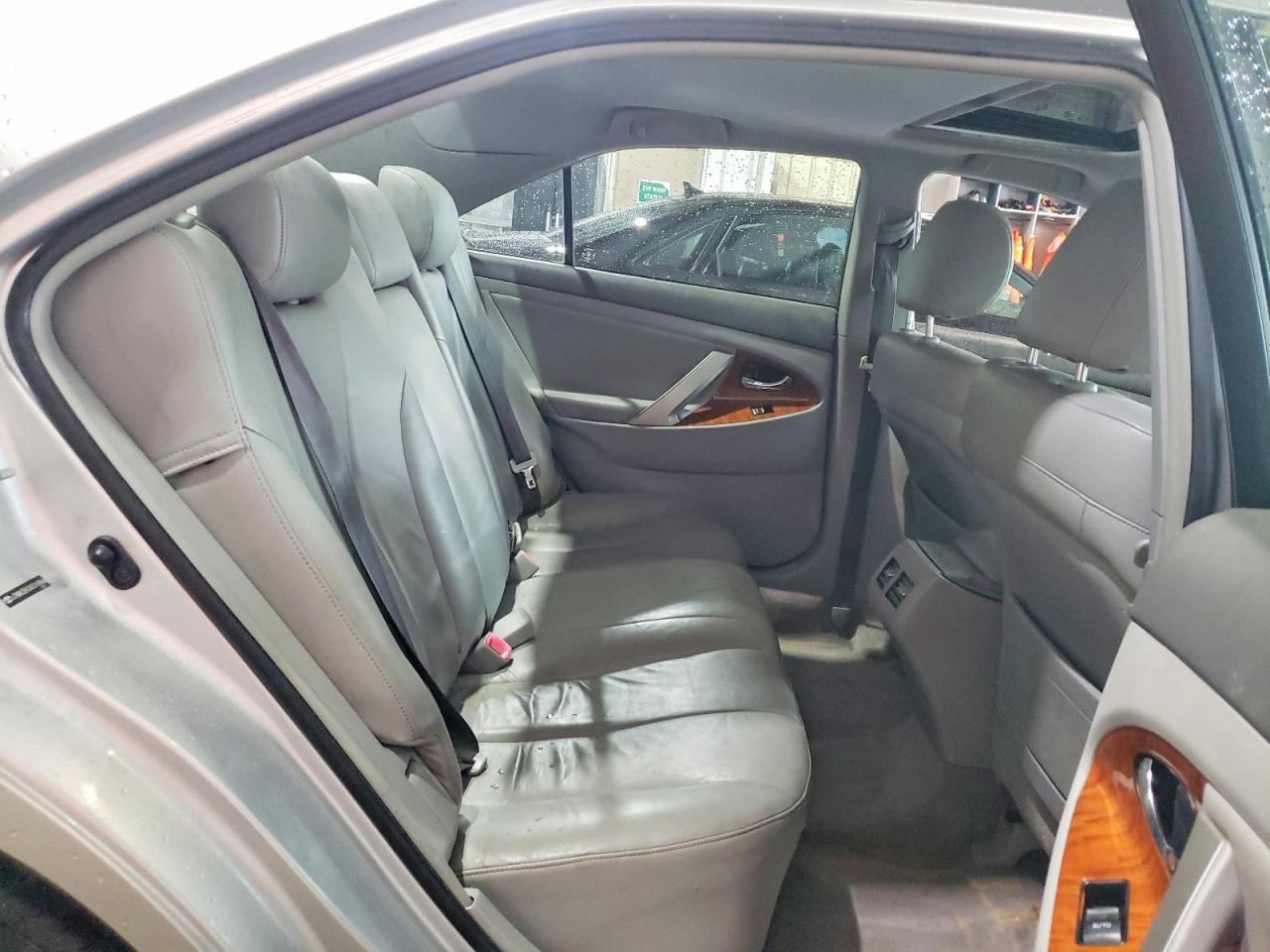 2010 Toyota Camry Xle V6 Silver vin: JTNBK3EK0A3048866