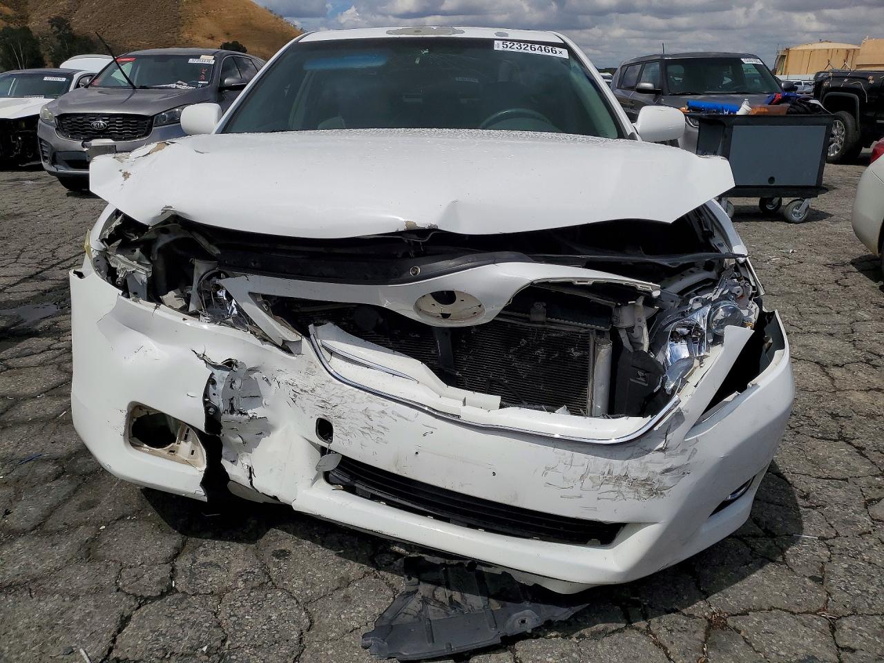 2010 Toyota Camry Белый vin: JTNBK3EK0A3049113