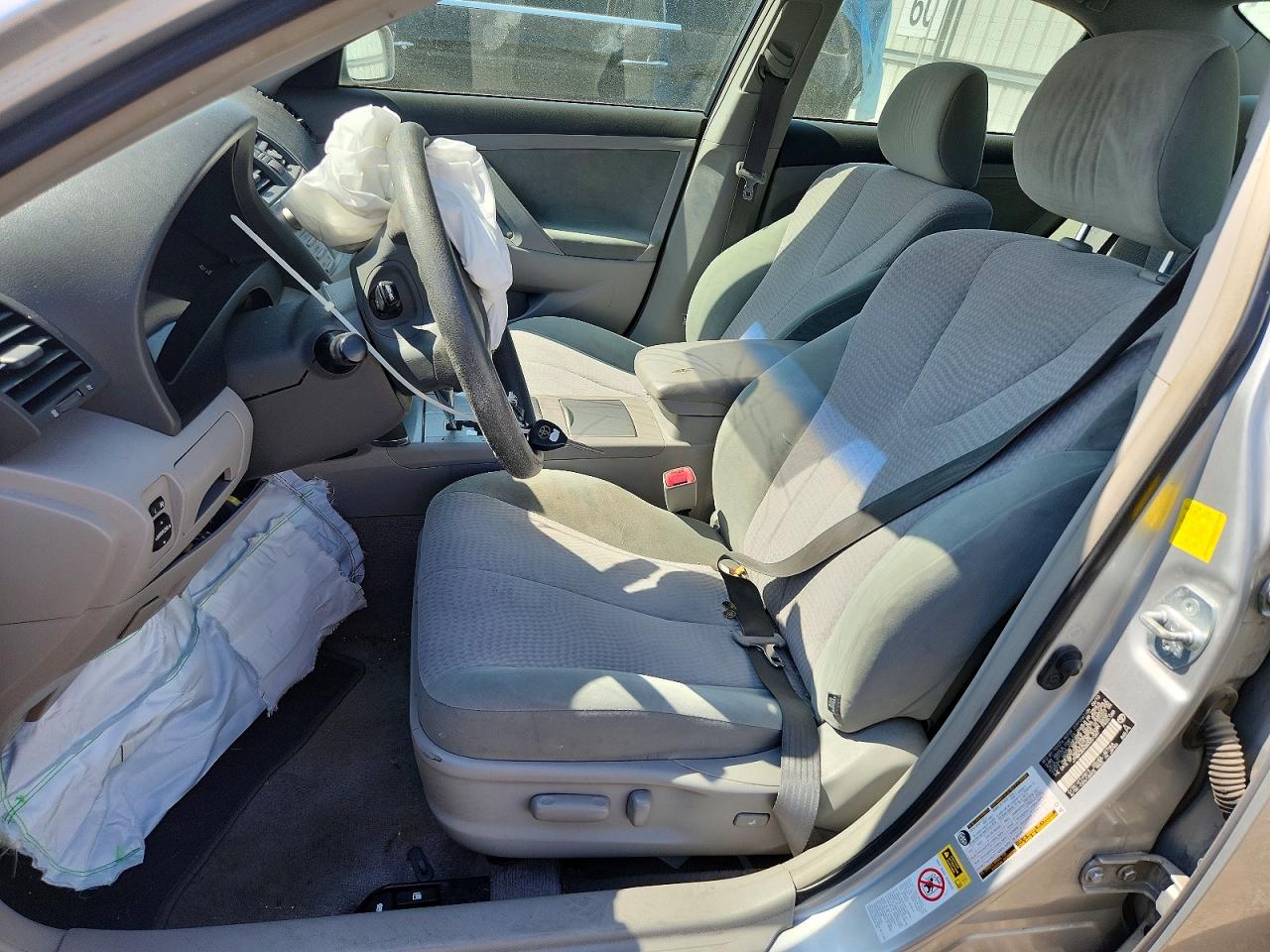 2011 Toyota Camry Silver vin: JTNBK3EK0B3051347