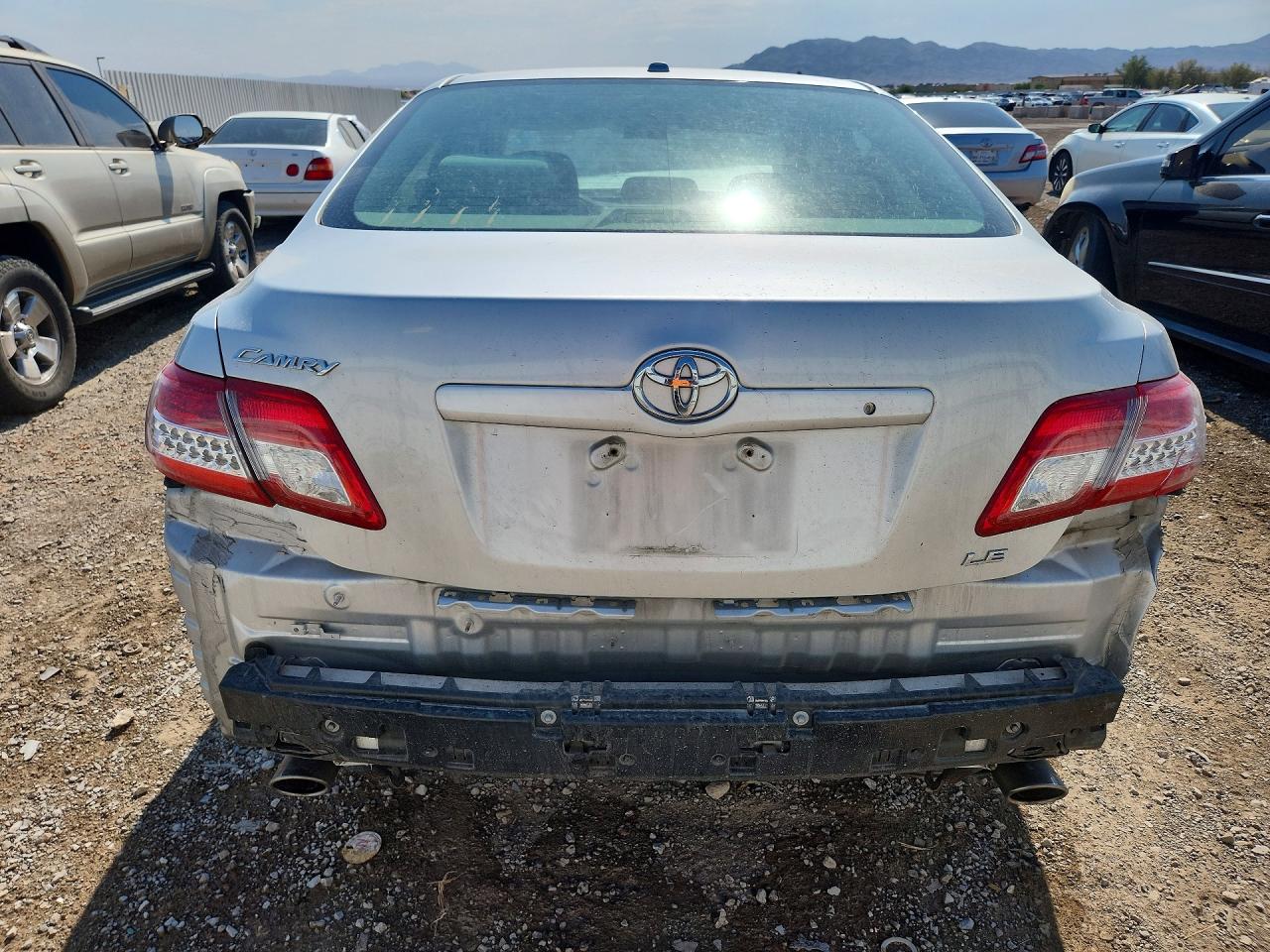 2011 Toyota Camry Silver vin: JTNBK3EK0B3051347