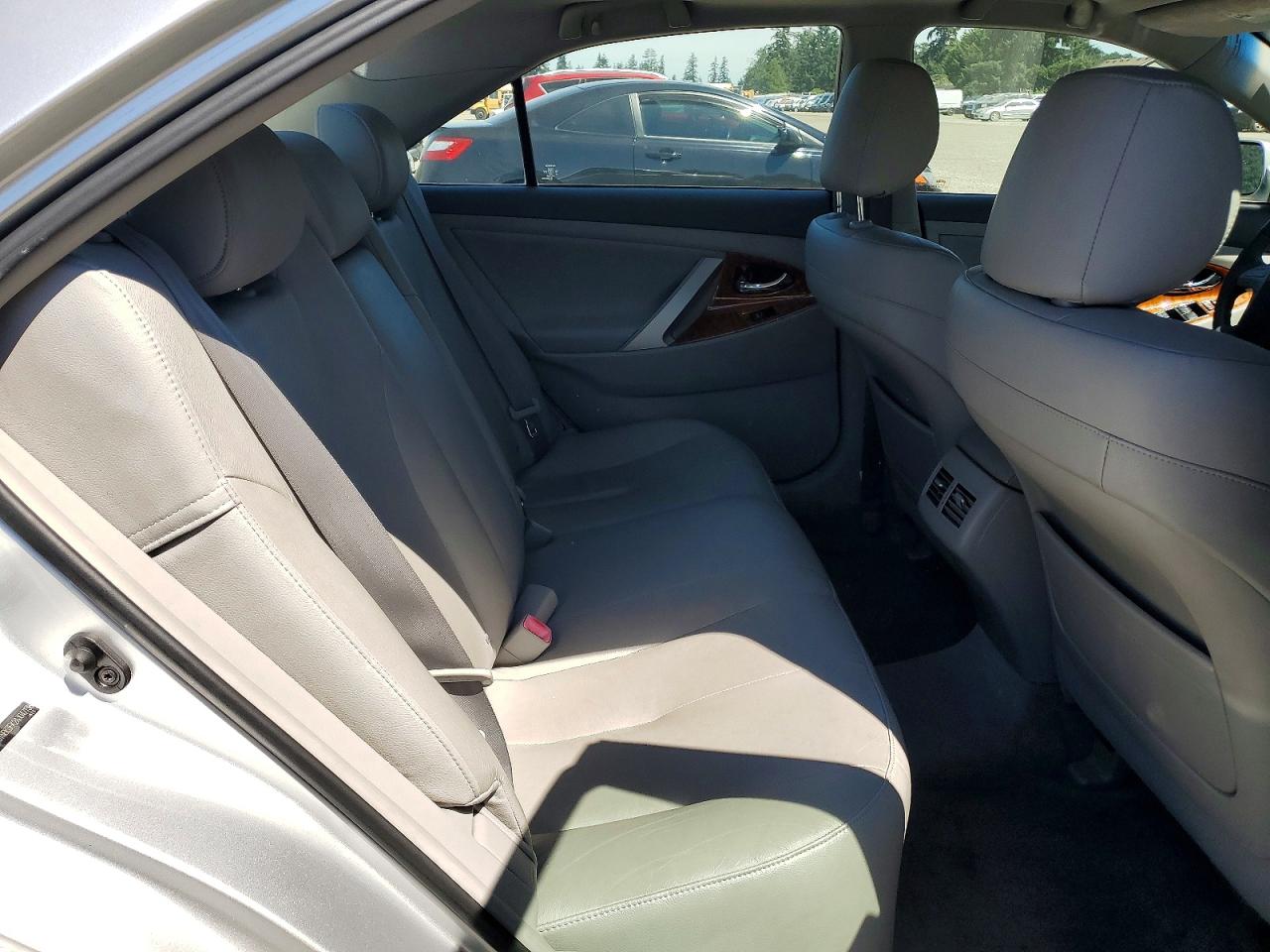 2010 Toyota Camry Xle V6 Silver vin: JTNBK3EK2A3047136
