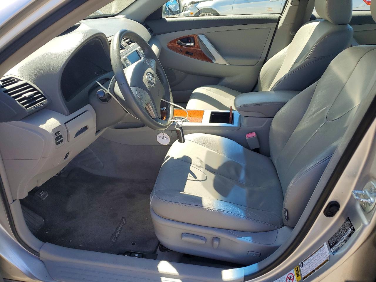 2010 Toyota Camry Xle V6 Silver vin: JTNBK3EK2A3047136