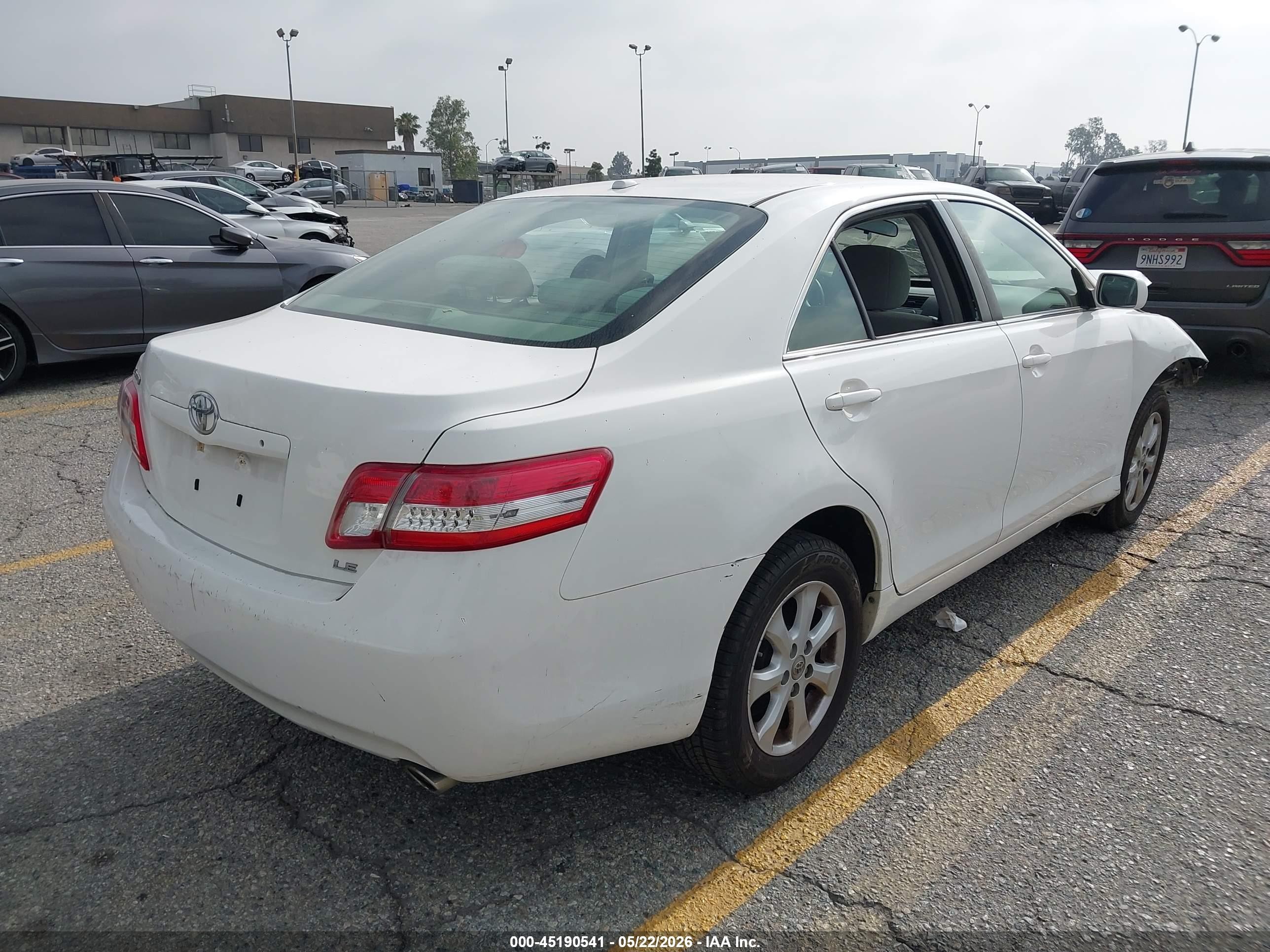 2011 Toyota Camry Le V6 White vin: JTNBK3EK3B3050466