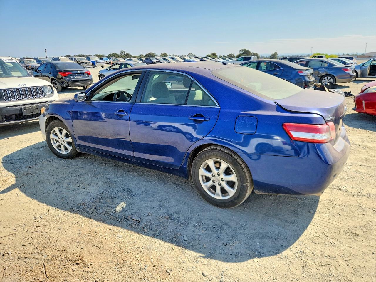 2011 Toyota Camry Le V6 Blue vin: JTNBK3EK3B3051942