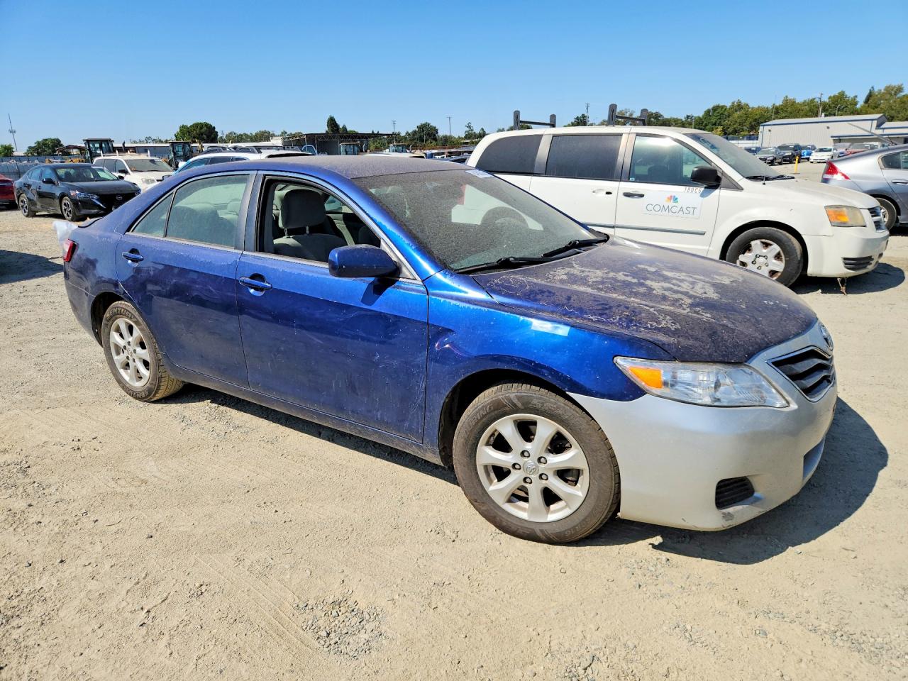 2011 Toyota Camry Le V6 Blue vin: JTNBK3EK3B3051942