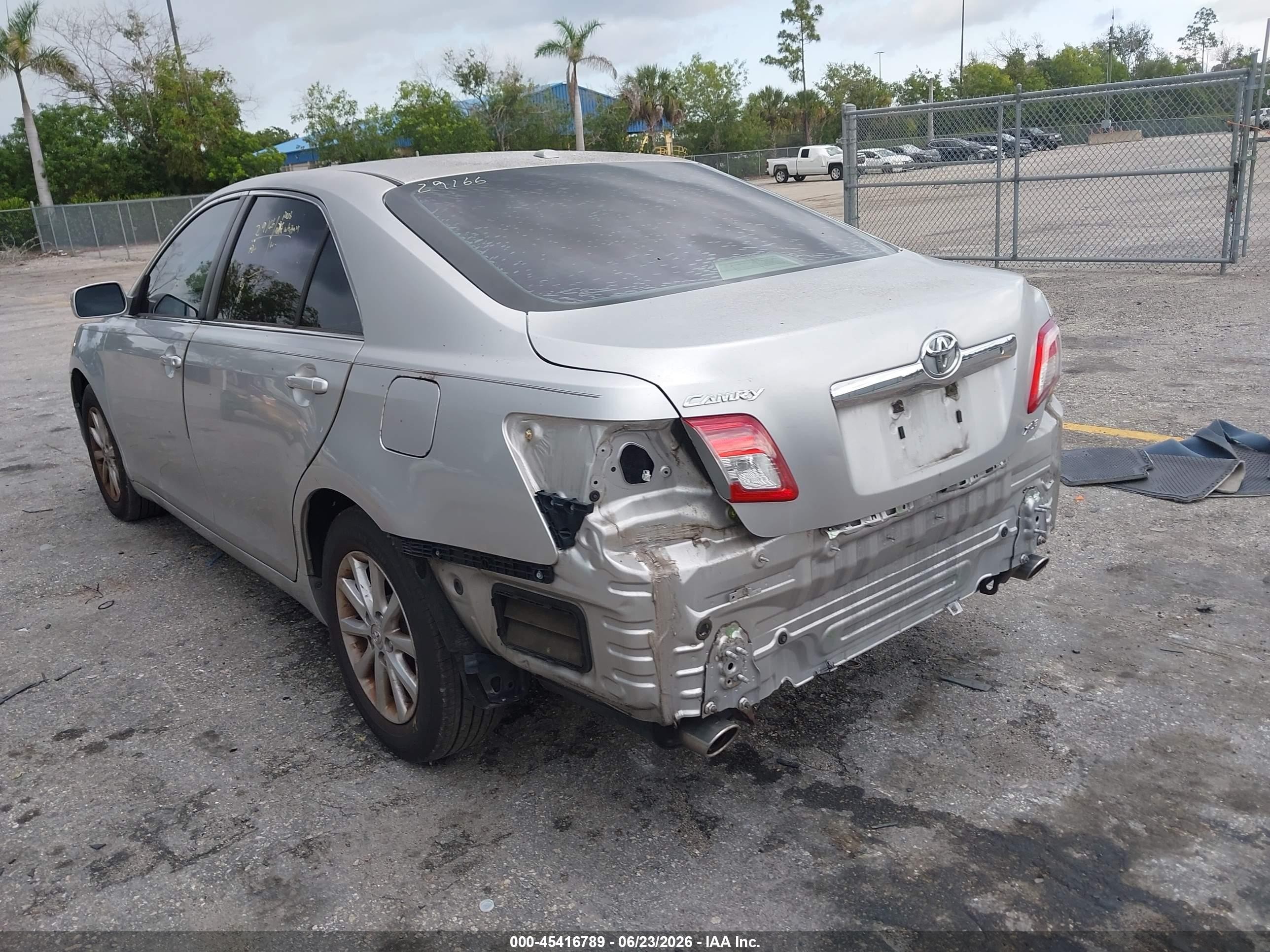 2010 Toyota Camry Xle V6 Серебряный vin: JTNBK3EK5A3046546
