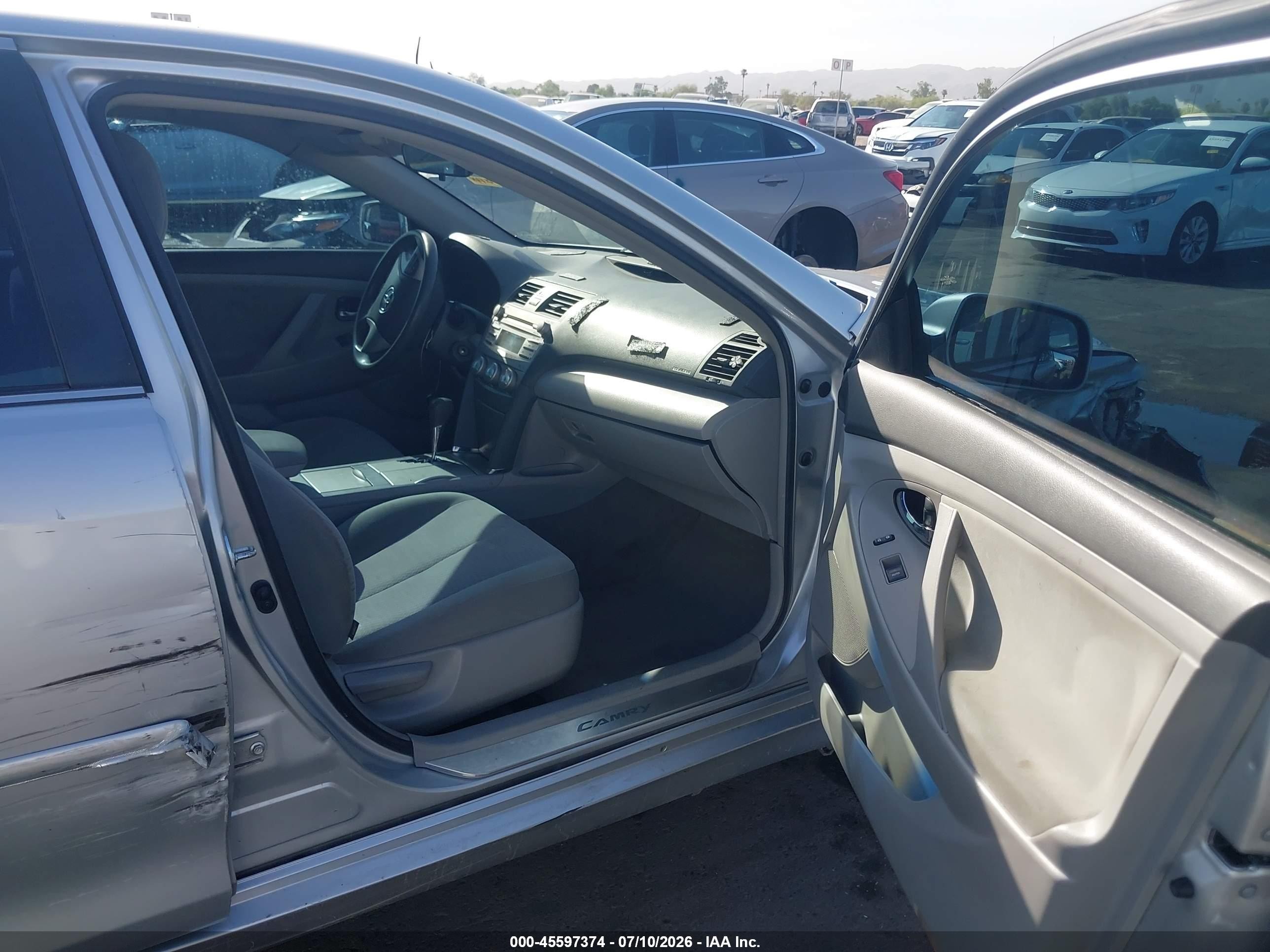 2011 Toyota Camry Le V6 Silver vin: JTNBK3EK8B3050429