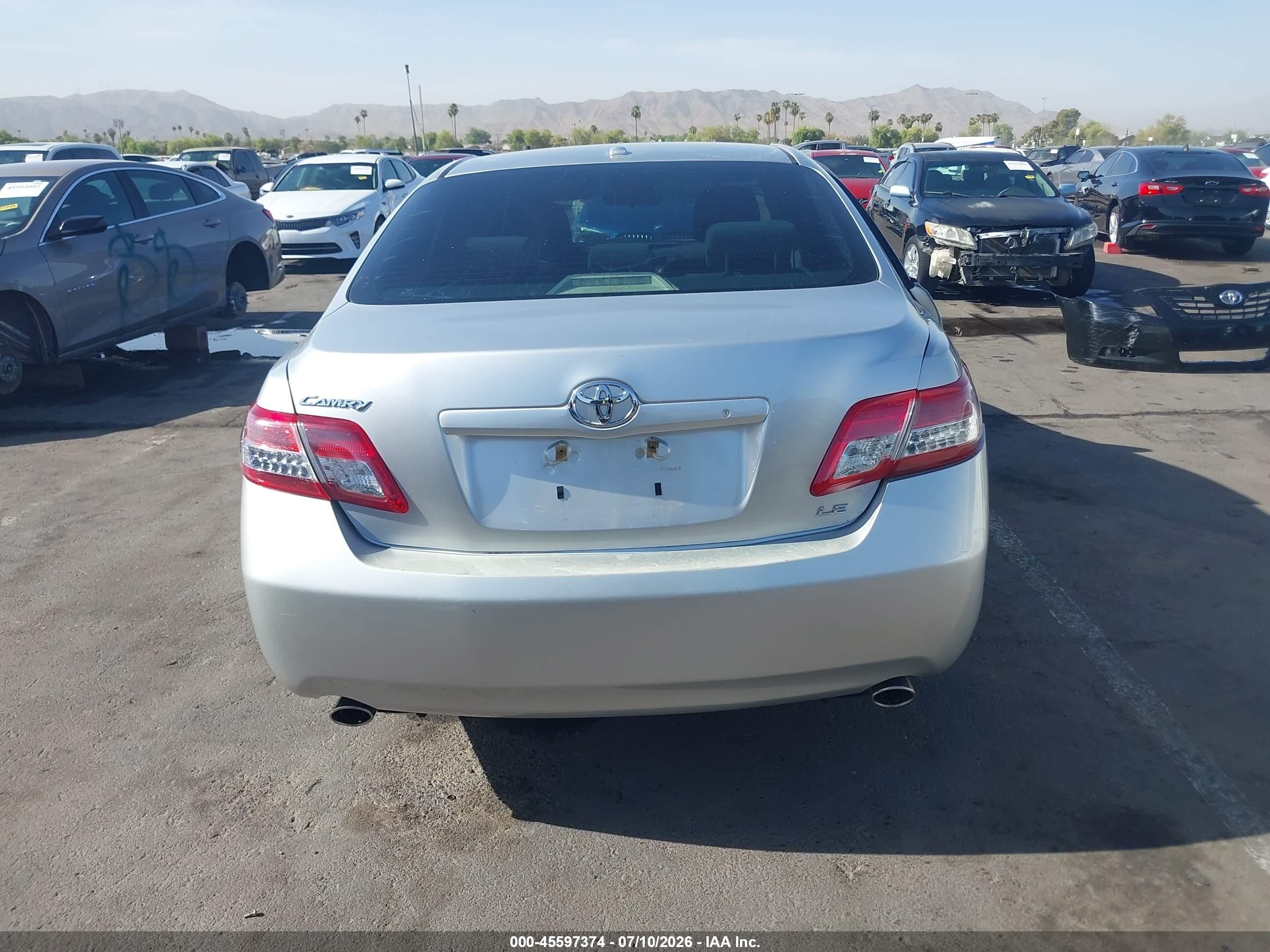 2011 Toyota Camry Le V6 Silver vin: JTNBK3EK8B3050429