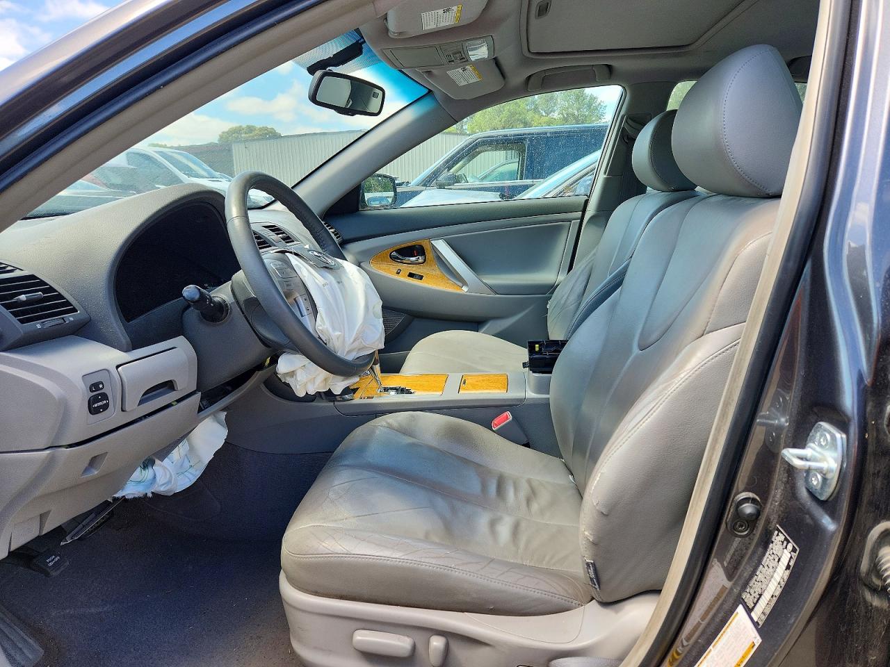 2007 Toyota Camry Xle V6 Серый vin: JTNBK46K073010132