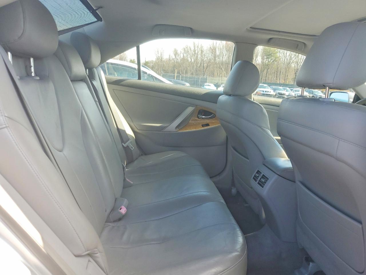 2007 Toyota Camry Xle V6 Silver vin: JTNBK46K073022247