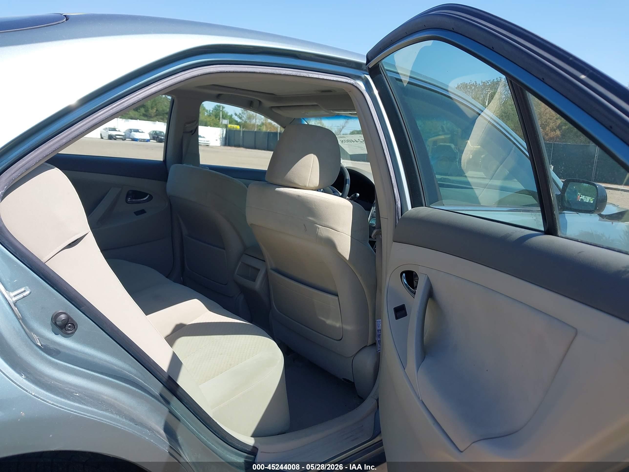 2007 Toyota Camry Le V6 Light Blue vin: JTNBK46K073023088