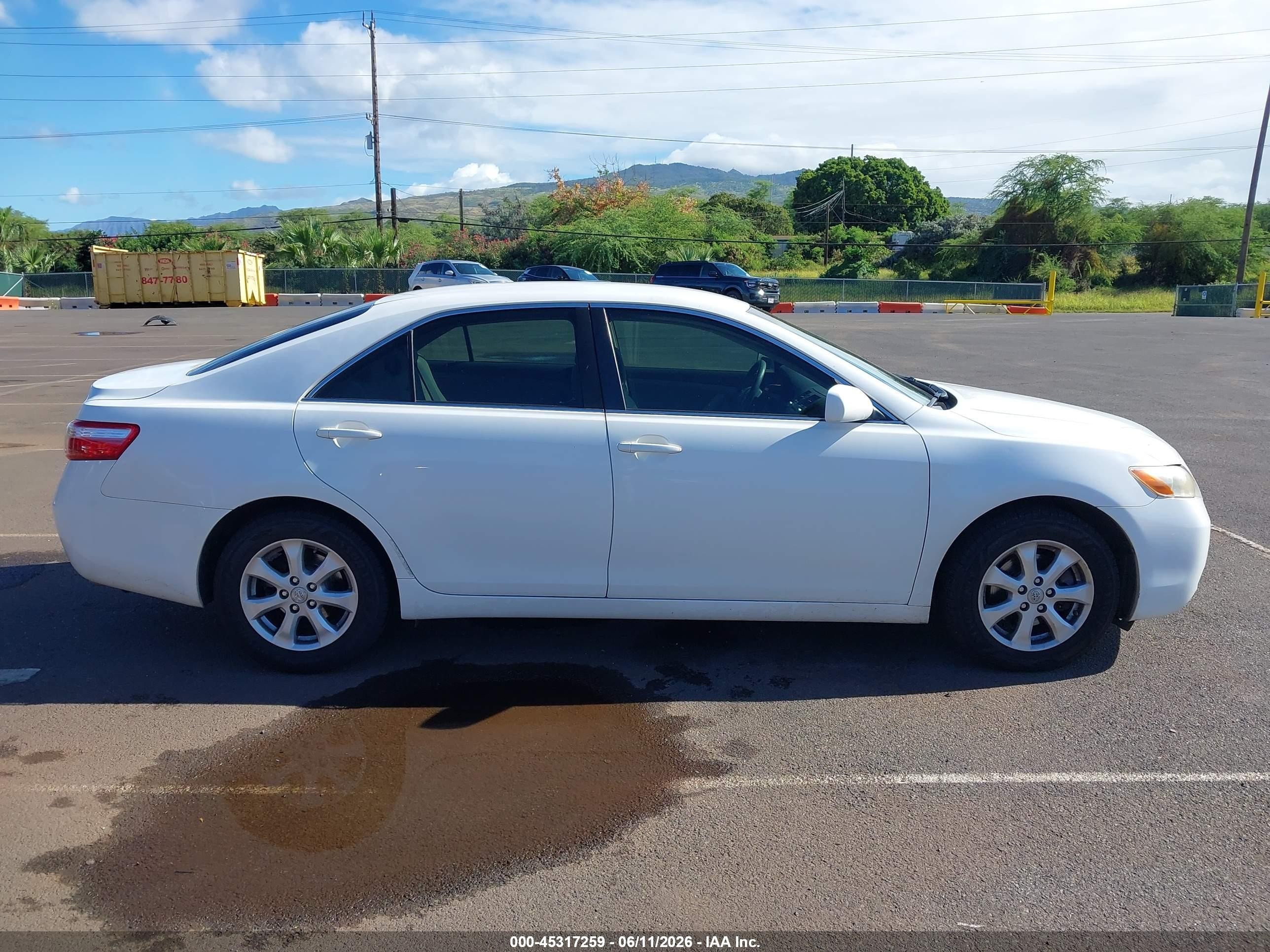 2008 Toyota Camry Le V6/se V6/xle V6 White vin: JTNBK46K183036384