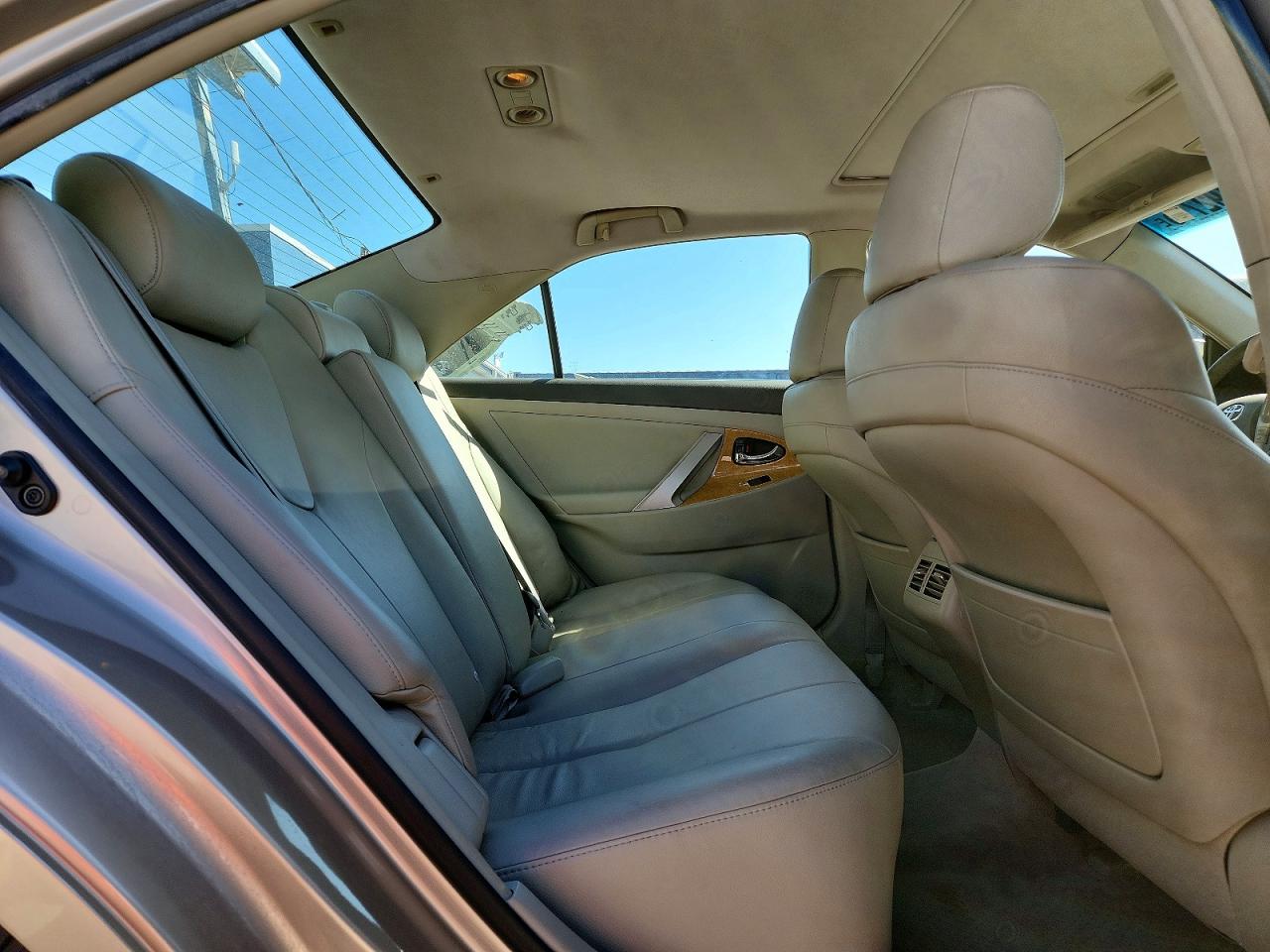 2007 Toyota Camry Le Бежевый vin: JTNBK46K273024288