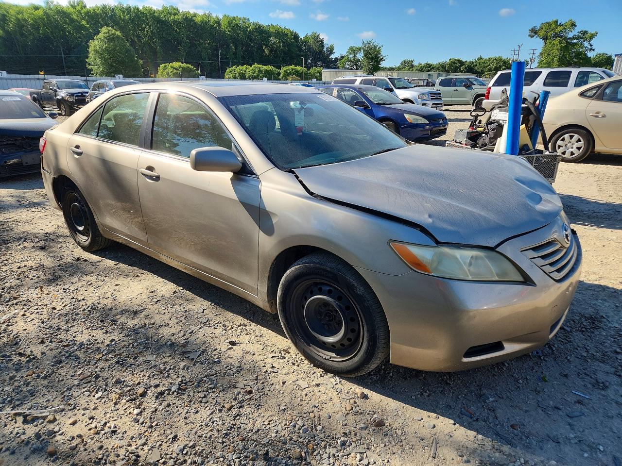 2008 Toyota Camry Le V6 Gold vin: JTNBK46K483035200