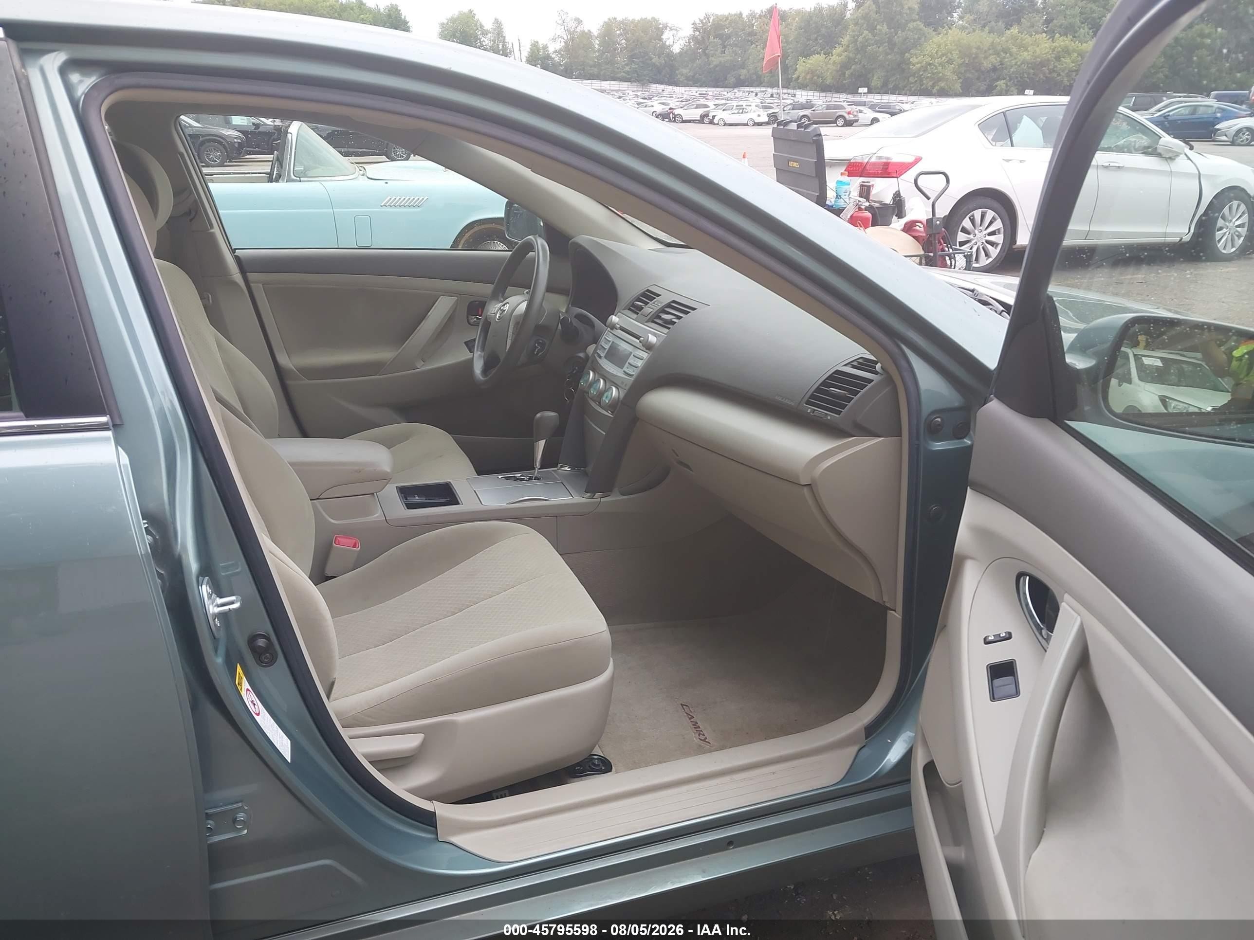 2007 Toyota Camry Le V6 Gray vin: JTNBK46K573022924