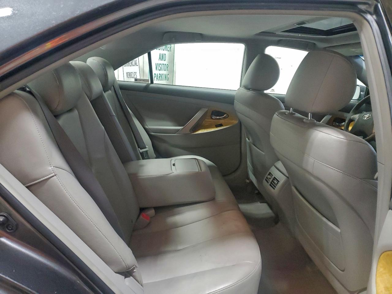 2007 Toyota Camry Le Gray vin: JTNBK46K773009205