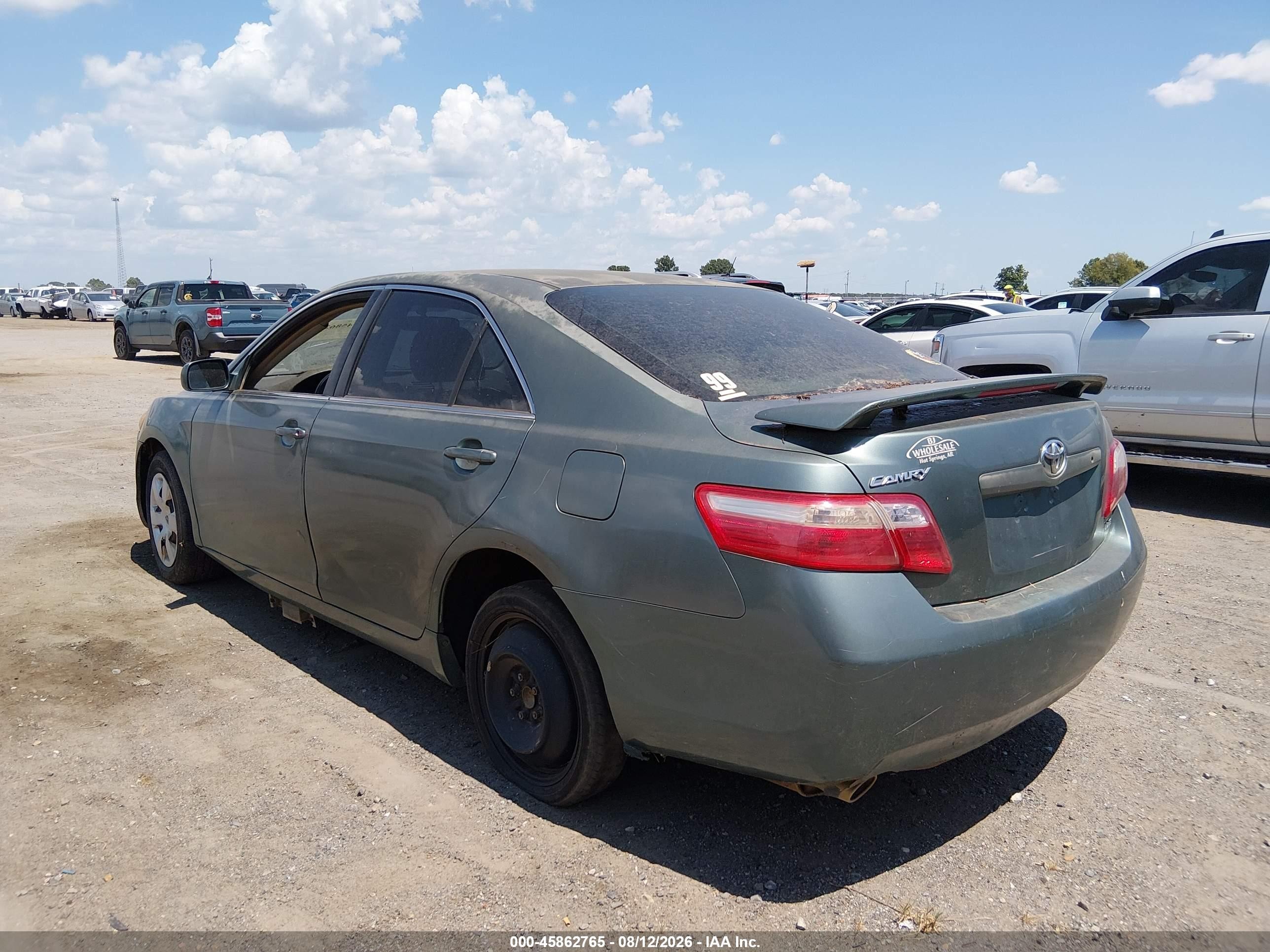 2009 Toyota Camry Le V6 White vin: JTNBK46K893045827
