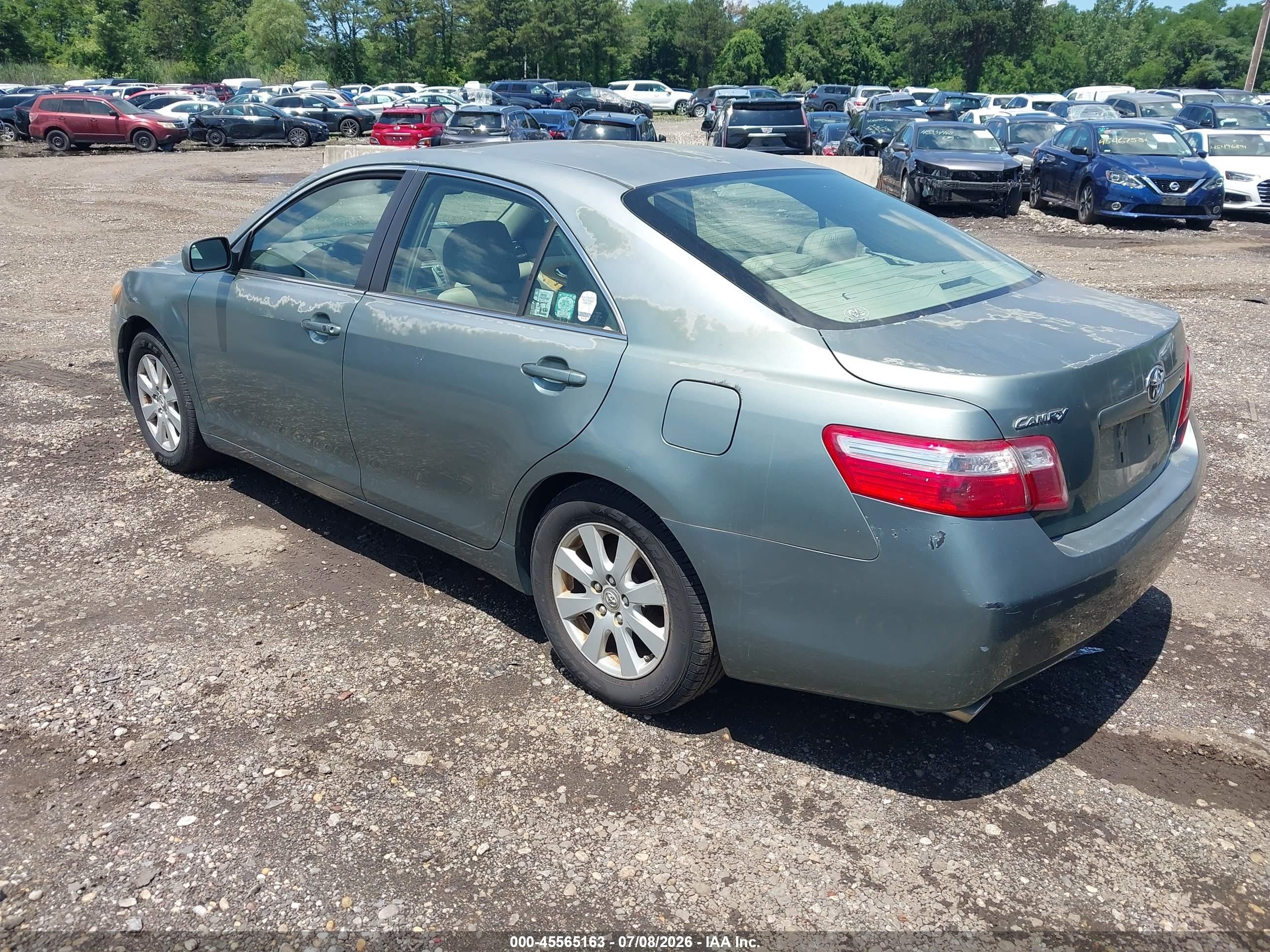 2007 Toyota Camry Le/xle/se Green vin: JTNBK46KX73014978