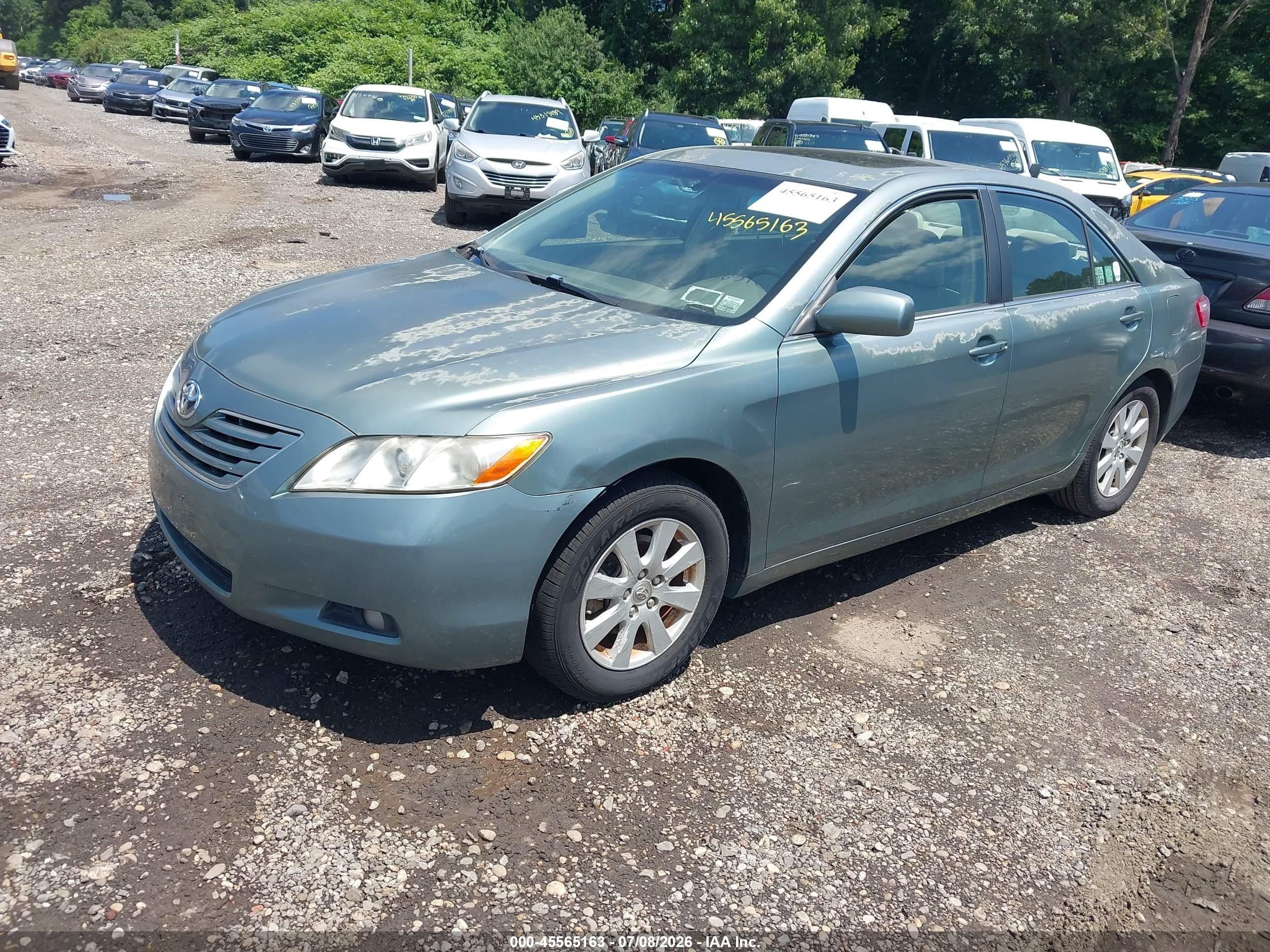2007 Toyota Camry Le/xle/se Green vin: JTNBK46KX73014978