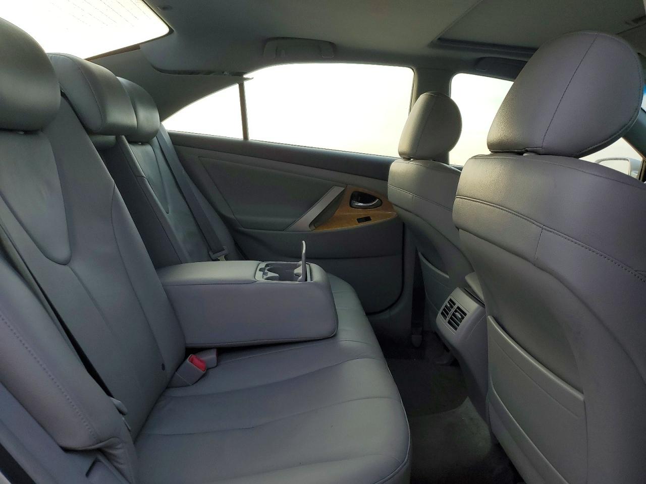 2007 Toyota Camry Xle V6 Silver vin: JTNBK46KX73017976