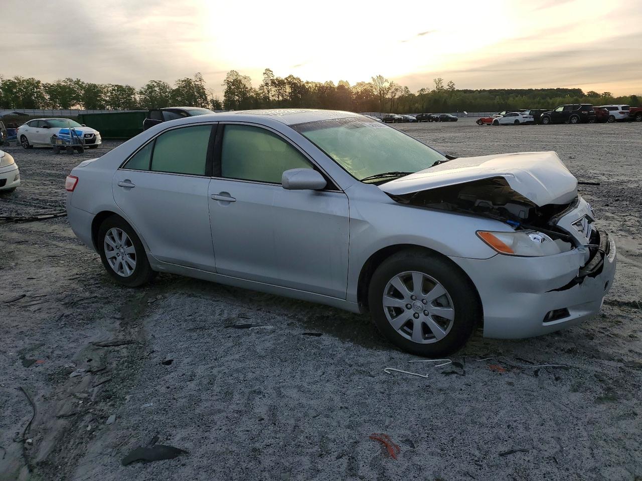 2007 Toyota Camry Xle V6 Silver vin: JTNBK46KX73017976
