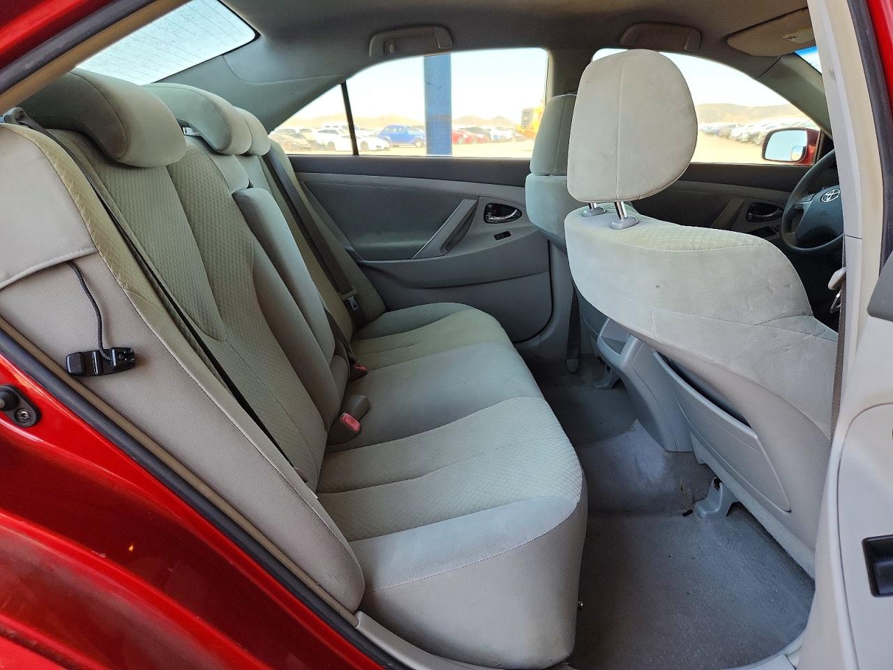 2008 Toyota Camry Le V6 Red vin: JTNBK46KX83031877