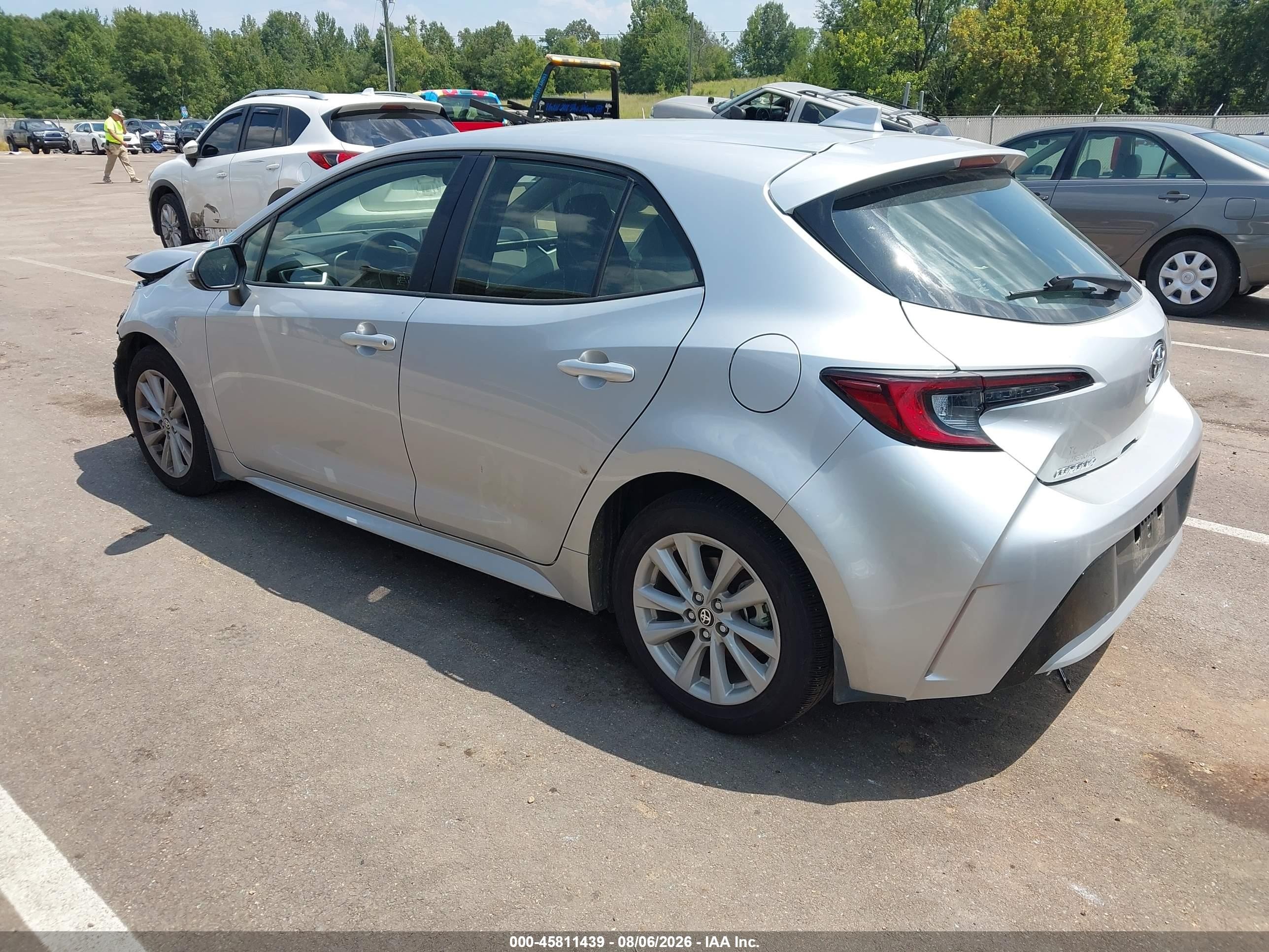 2025 Toyota Corolla Se Серебряный vin: JTND4MBE1S3252827