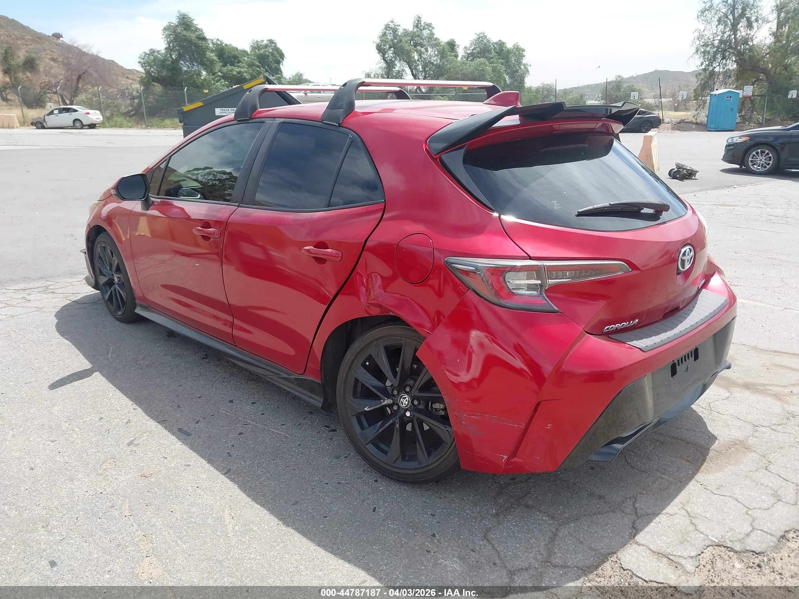 2021 Toyota Corolla Se Red vin: JTND4MBE3M3106593