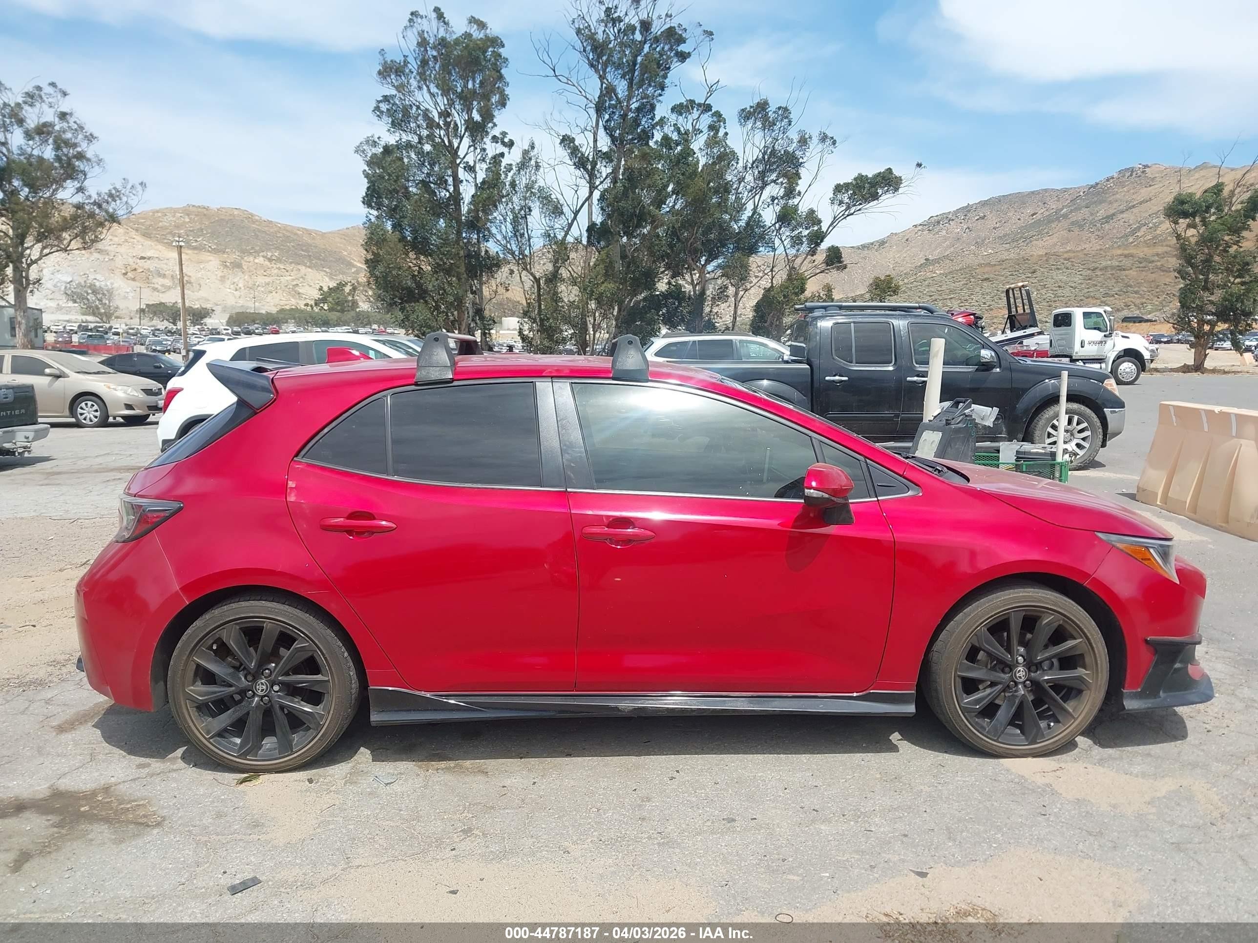 2021 Toyota Corolla Se Red vin: JTND4MBE3M3106593