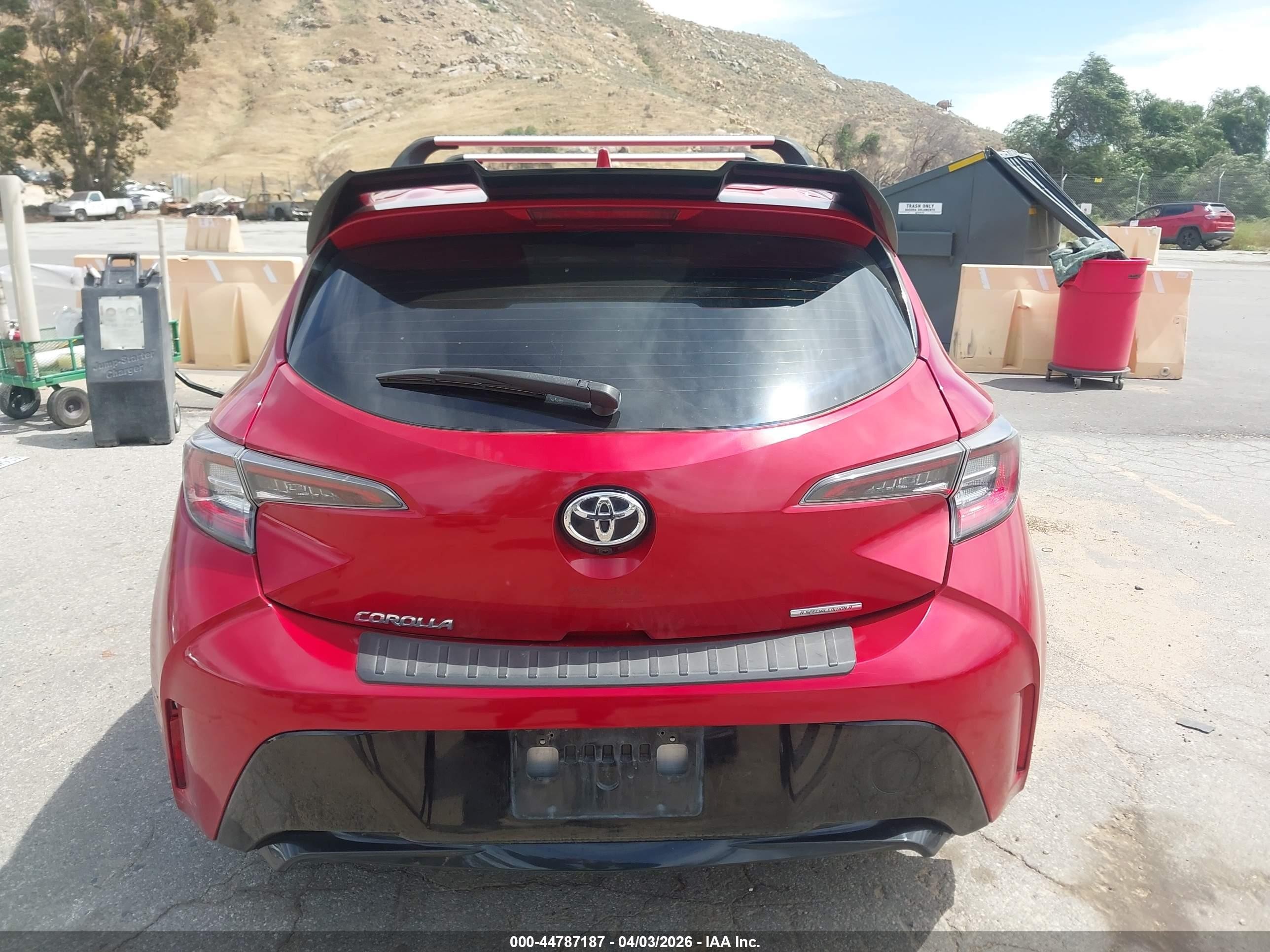 2021 Toyota Corolla Se Red vin: JTND4MBE3M3106593