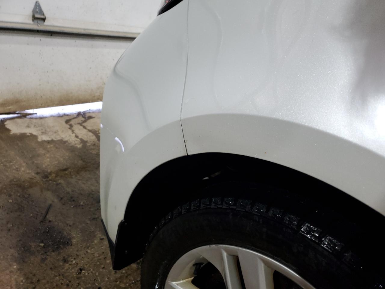 2021 Toyota Corolla Hatchback Se White vin: JTND4MBE3M3131638 Damage: Right Qtr Panel, Heavy Scratch, 1/2 To 1 Inch