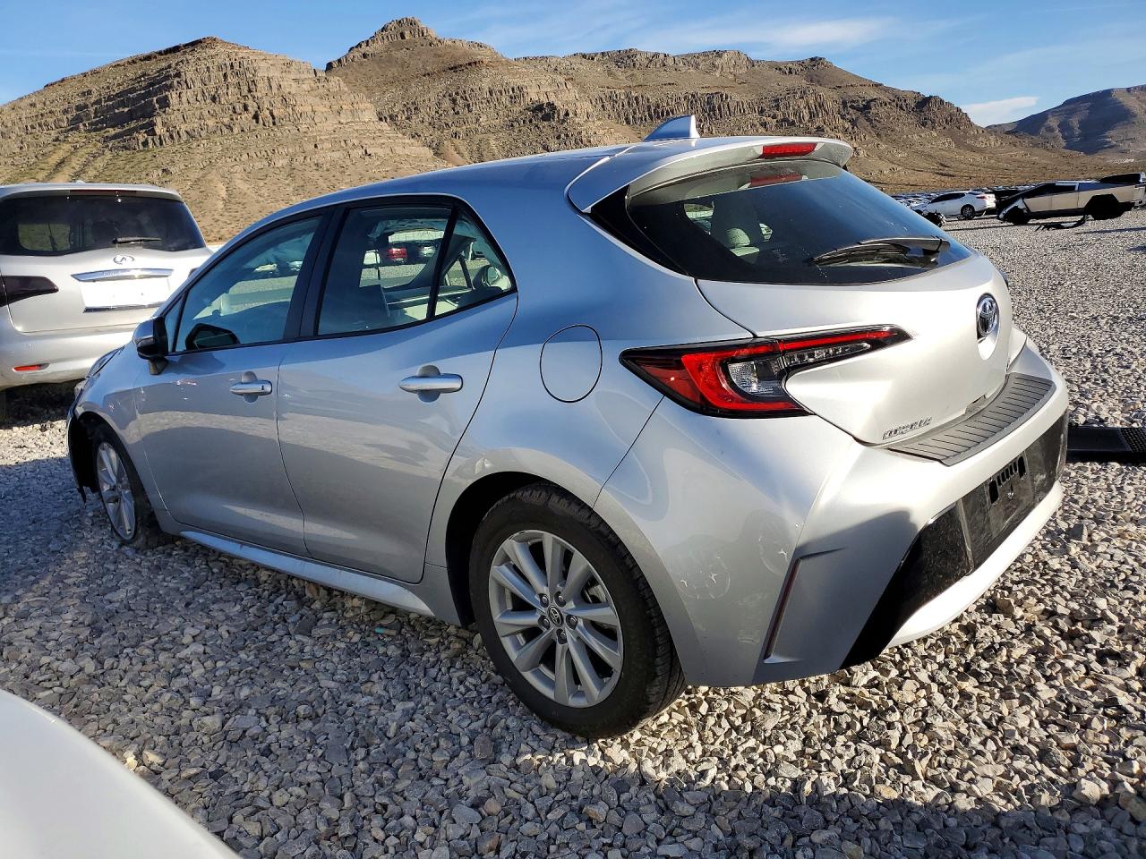 2023 Toyota Corolla Hatchback Se Silver vin: JTND4MBE3P3206990